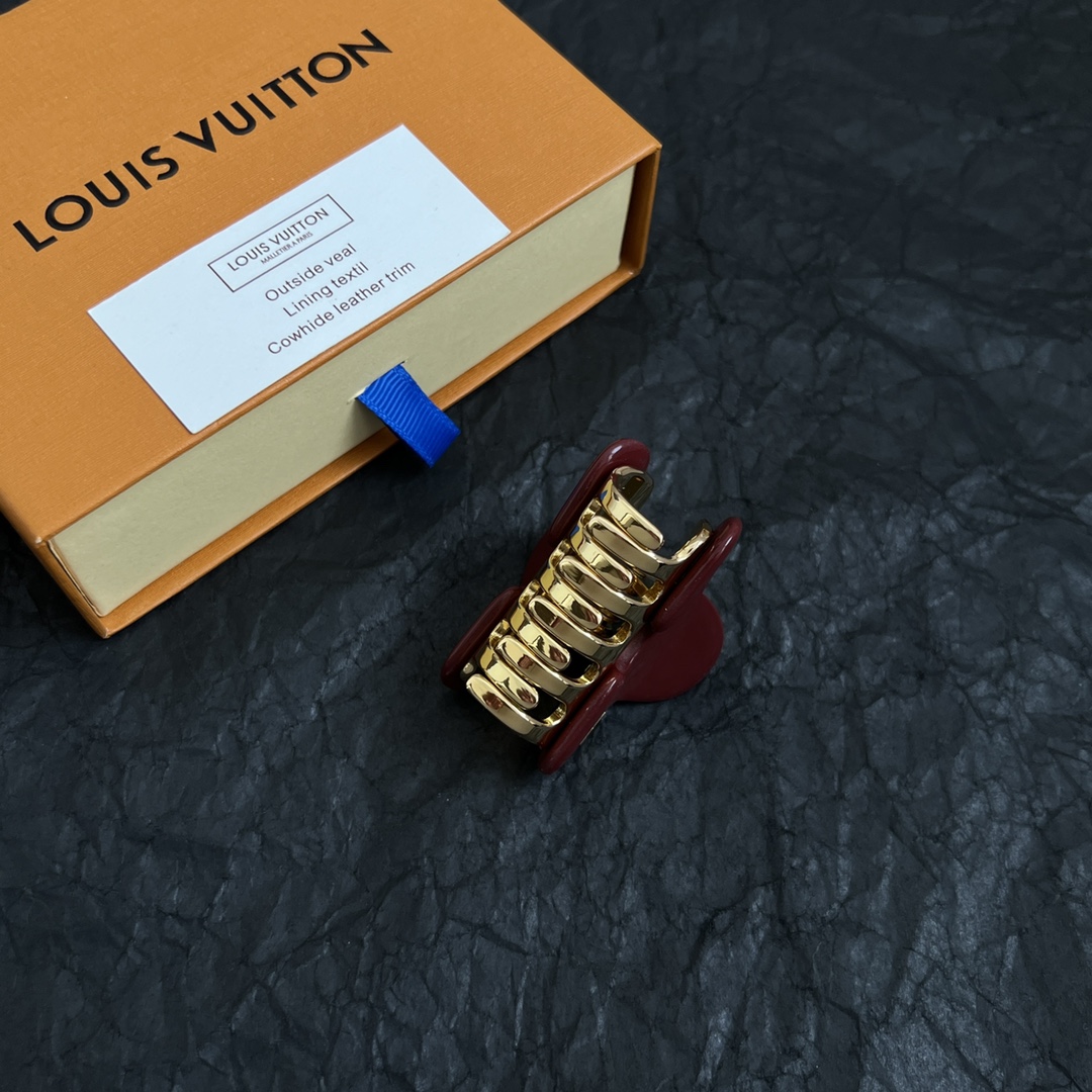 “Exclusive Lv Vintage Handmade Hair Clip Unboxing Review” - 图片 9