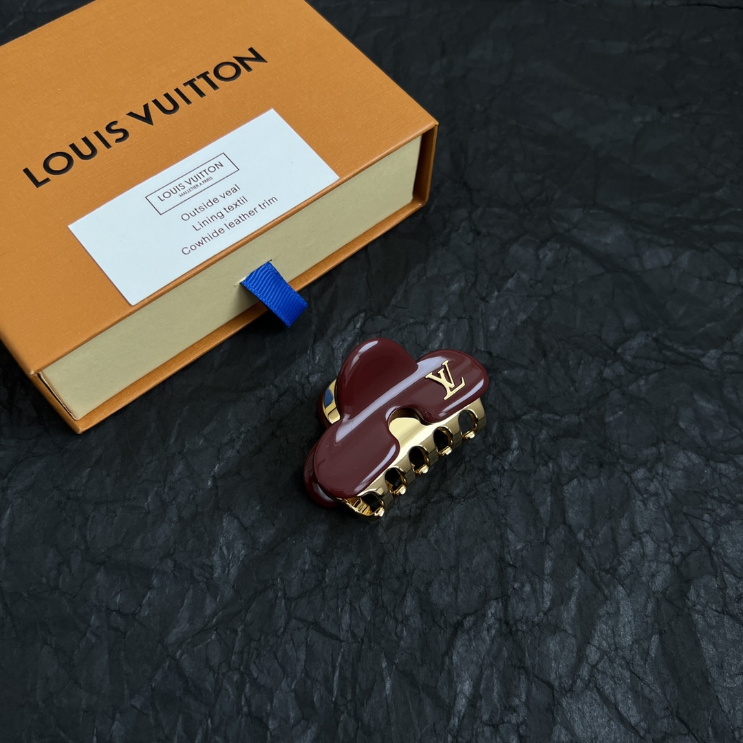 “Exclusive Lv Vintage Handmade Hair Clip Unboxing Review” - 图片 7
