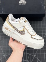 210 Nike /W Nike Air Force 1 Shadow Nieuw Girl System Deconstructie Design Macaron Air Force No. 1 Lichtgewicht Verhoogt laag, knal Laag Lichtgewicht Eva schuim middenzool+niet -slip RB Rubber Outter Sole Originele kwaliteit, betaalbare prijs! Item nr.: CI0919-120 Z1S6 Grootte: 35.5 ~ 42 HALF 1 210 Nike /W Nike Air Force 1 Shadow Nieuw Girl System Deconstructie Design Macaron Air Force No. 1 Lichtgewicht Verhoogt laag, knal Laag Lichtgewicht Eva schuim middenzool+niet -slip RB Rubber Outter Sole Originele kwaliteit, betaalbare prijs! Item nr.: CI0919-120 Z1S6 Grootte: 35.5 ~ 42 HALF