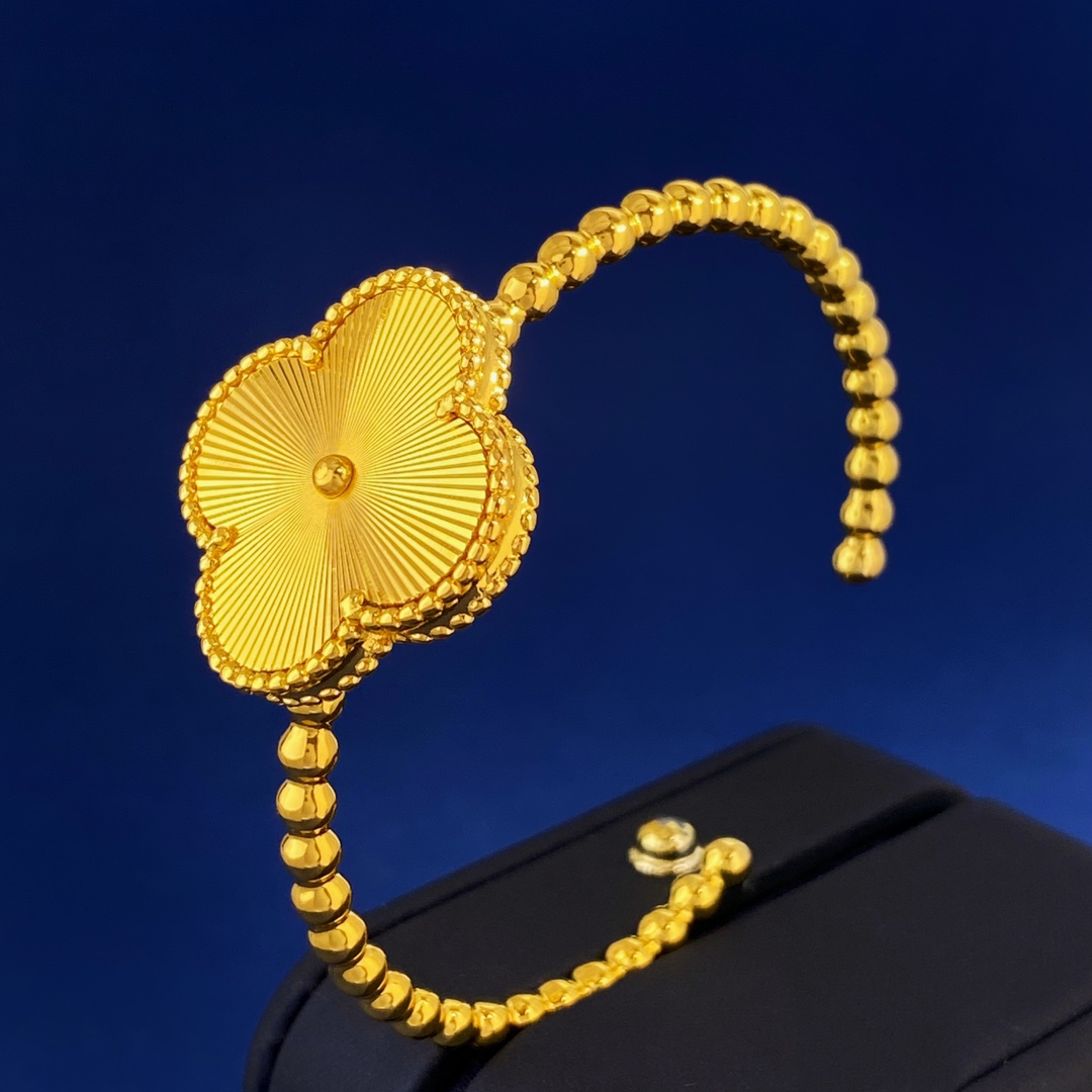 Fashion Accessories from Van Cleopatra VCA: Sweater Chain, Bracelet, and More - 图片 3