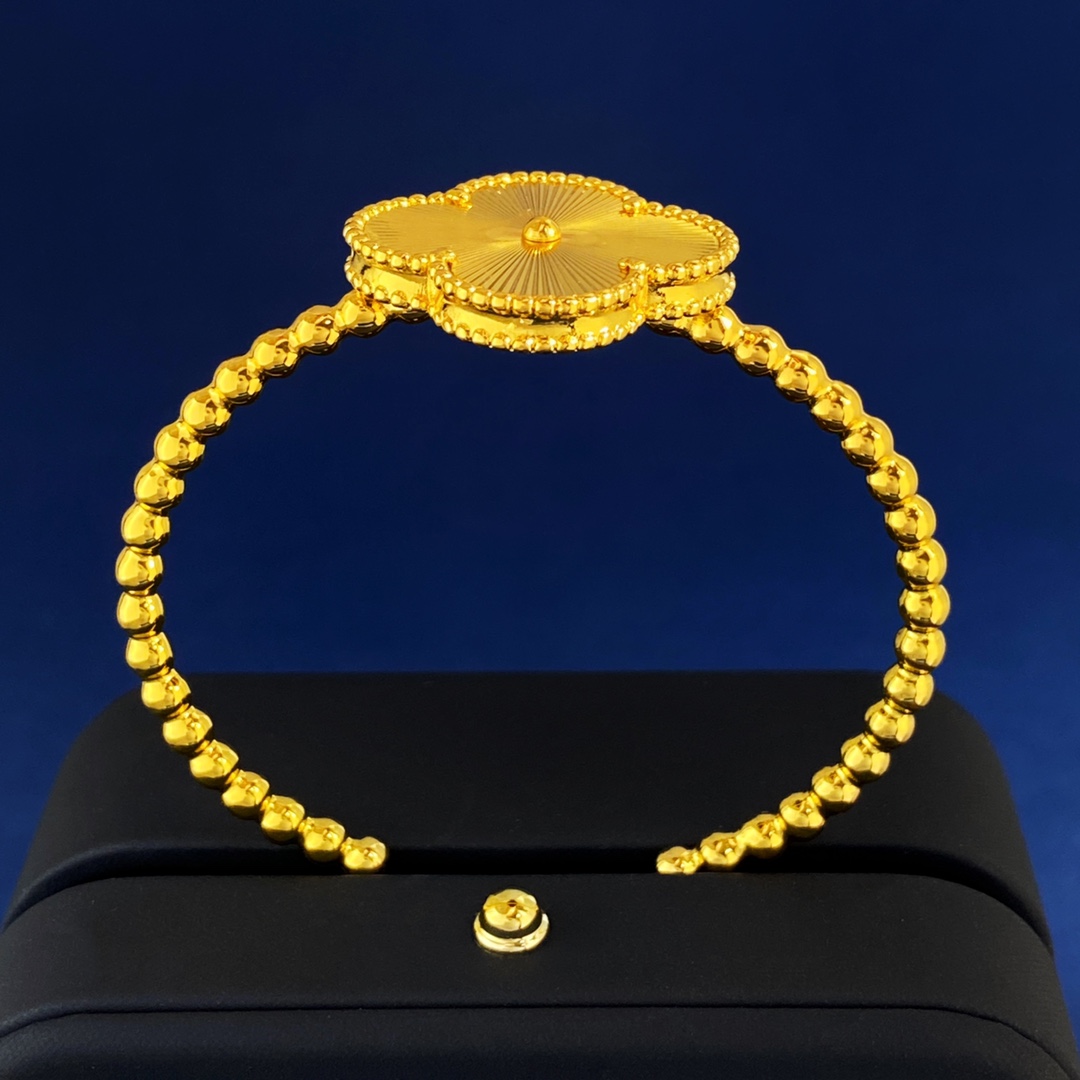 Fashion Accessories from Van Cleopatra VCA: Sweater Chain, Bracelet, and More - 图片 6
