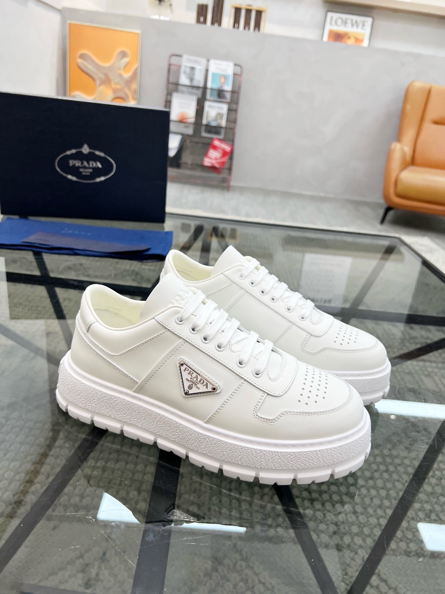 NO:220997,Brand PRADA color original color matching 39-45 custom made 46 price Material Prada new style casual shoes super high quality luxury material selection upper is made of imported original cowhide   cowhide inner pure handmade only for comfortable wearing experience original rubber foam sole, Prada, prada, prada, cowhide19860909品牌PRADA 颜色原版配色 码数39-45定做46 价格 材质普拉达新款 休闲鞋超高品质奢华选材鞋面采用进口原版牛皮 牛皮内里纯手工打造只为舒适的穿着体验原版橡胶发泡大底,普拉达,prada,prada,cowhide,Men's shoes