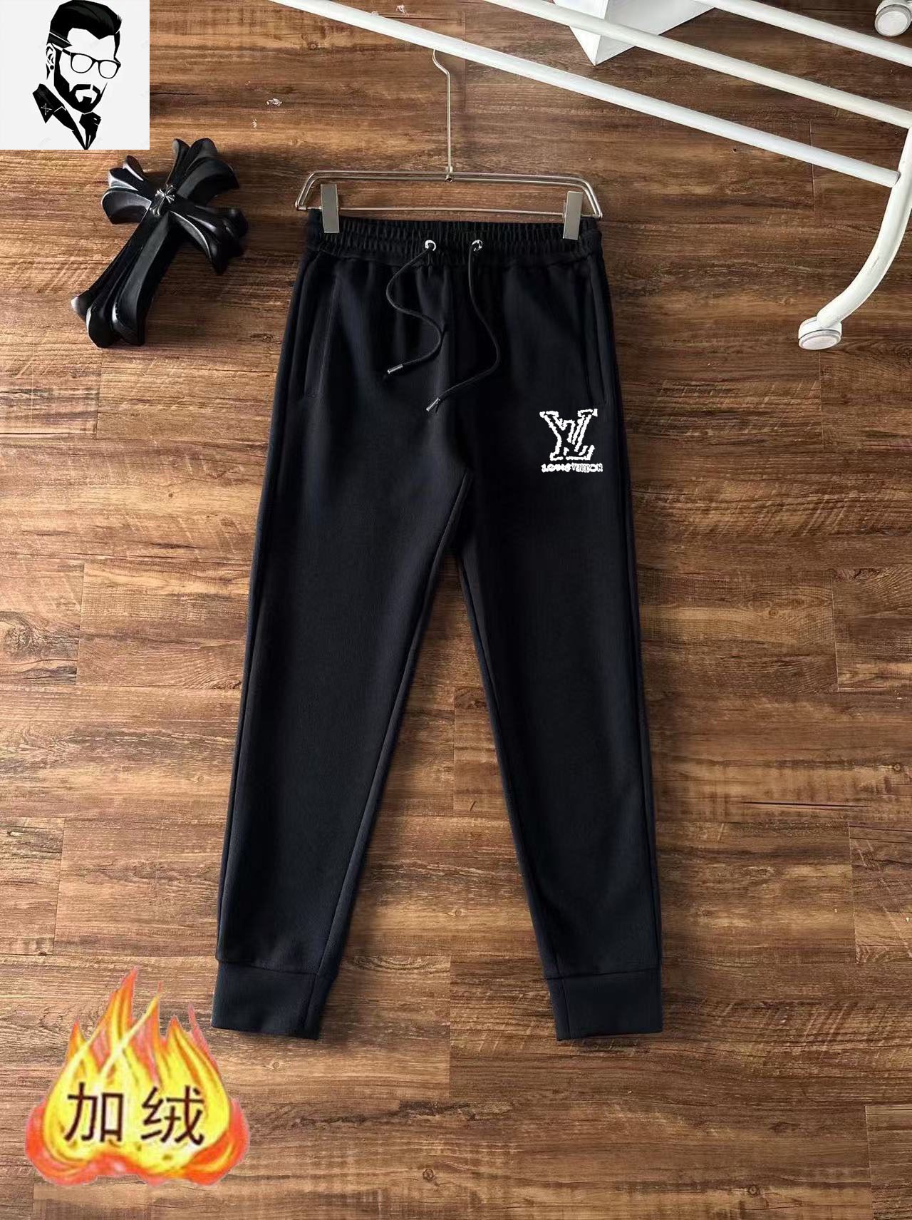 Louis Vuitton Men's Winter Fleece Tracksuit, Comfortable & Stylish Outfit 5 i1733493290 4502 3