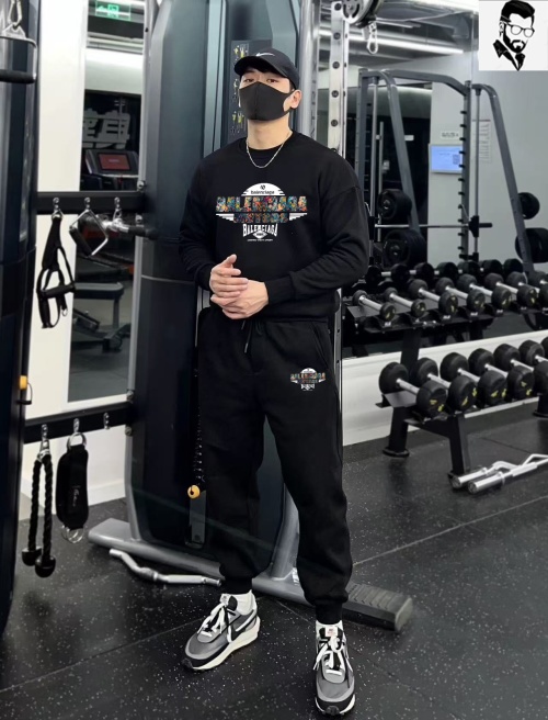 Balenciaga 2024 Sweatshirt Set: Premium Cotton Comfort, Stylish Design 1 Balenciaga 2024 Sweatshirt Set: Premium Cotton Comfort, Stylish Design