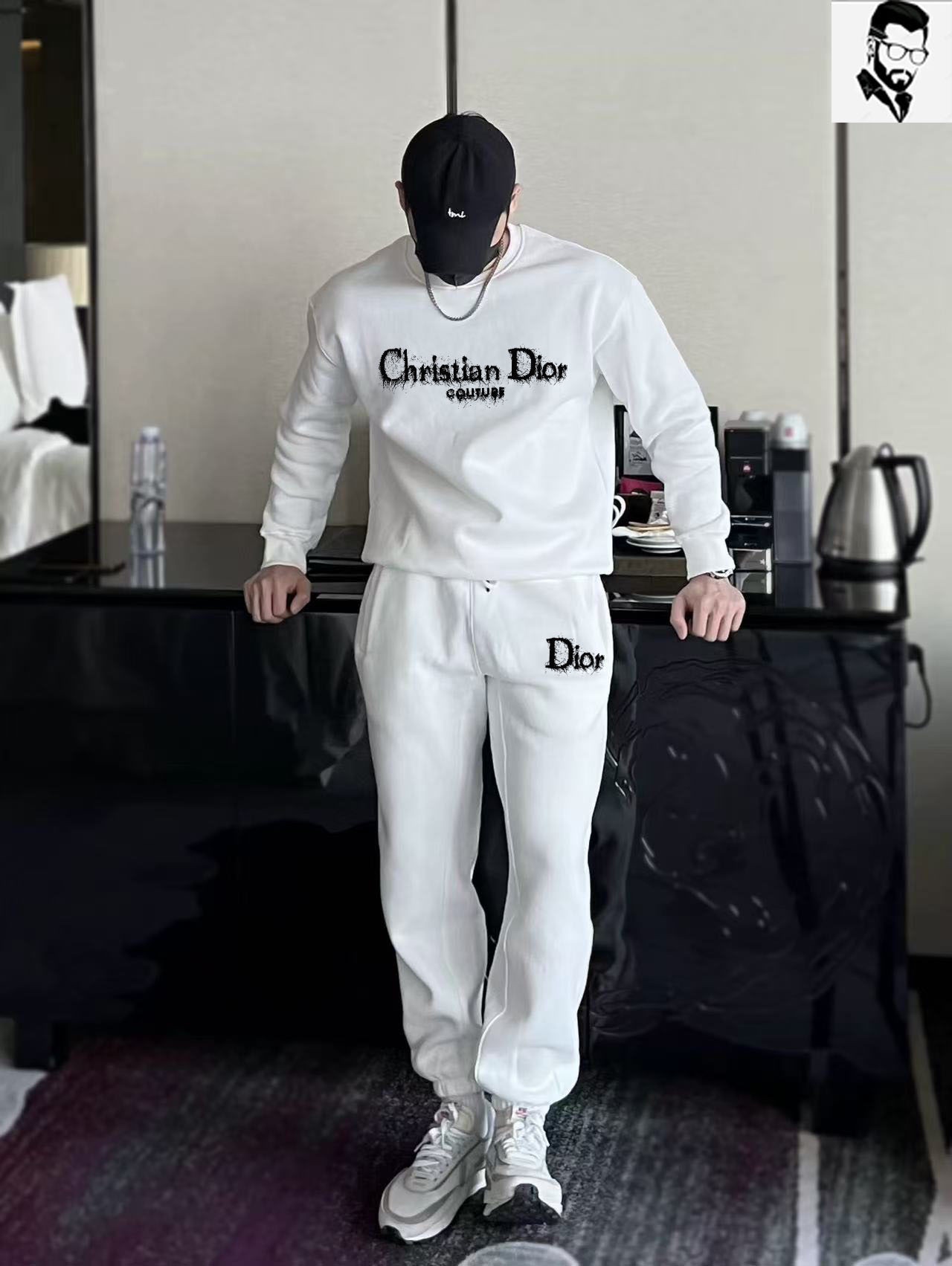 Dior Women's White Cotton Blend Sweatshirt And Jogger Set, M-5XL 2 i1733494342 1926 0