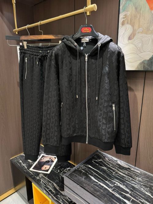 Moncler Men's Black Logo Print Tracksuit Set: Stylish & Comfortable 1 Moncler Men's Black Logo Print Tracksuit Set: Stylish & Comfortable