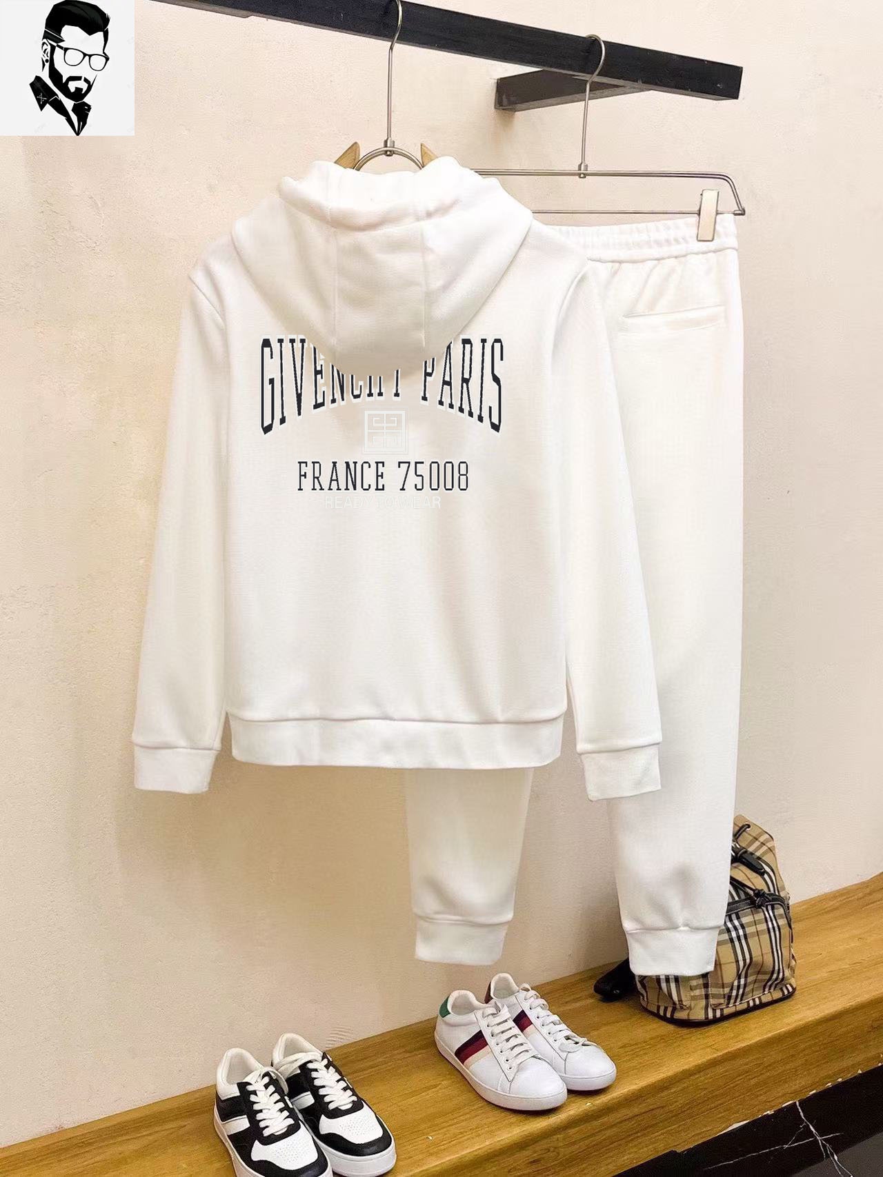 Givenchy Men's Black Cotton Blend Logo Patch Zip Up Hoodie Sweat Suit 5 i1733495944 9696 3