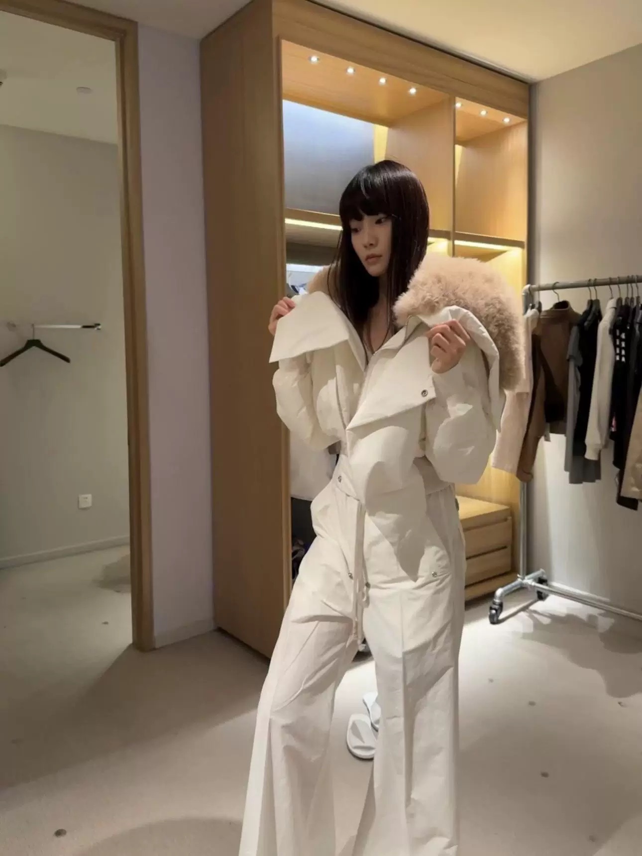 Louis Vuitton Haute Couture Haute Couture Ready-to-Wear Clothing Dress 4