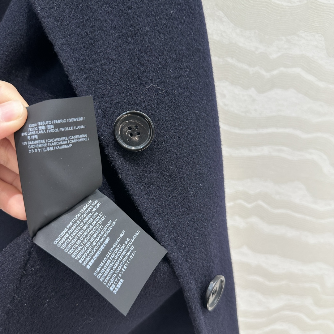 独家首发❤️高端原单品质！PR高知分子时髦风 新年限定系列！纯手工制作双面羊绒短款外套！又A又飒的减龄学