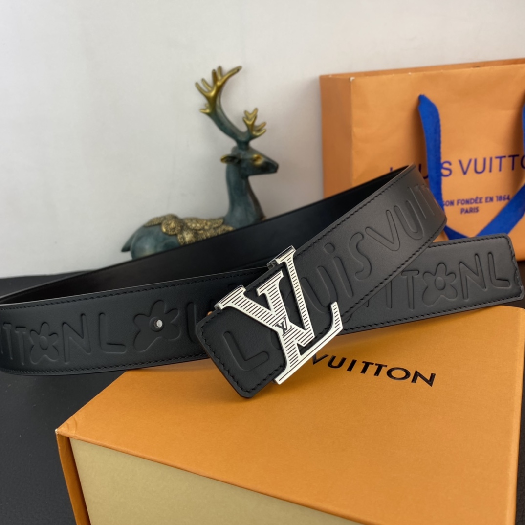 LV💕 特种皮腰带系列 ，原厂五金精品不锈钢扣，手感柔软舒适 宽3.8CM。