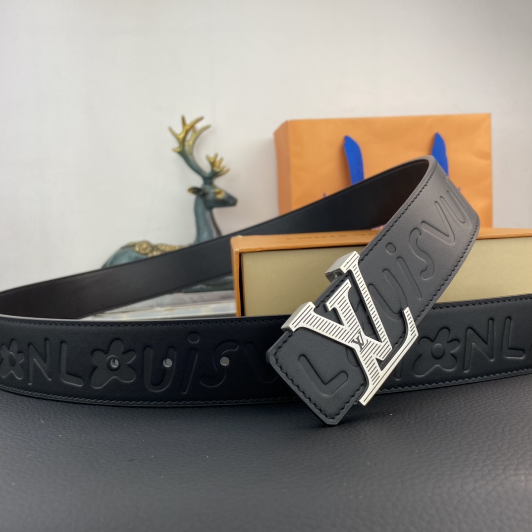 LV💕 特种皮腰带系列 ，原厂五金精品不锈钢扣，手感柔软舒适 宽3.8CM。