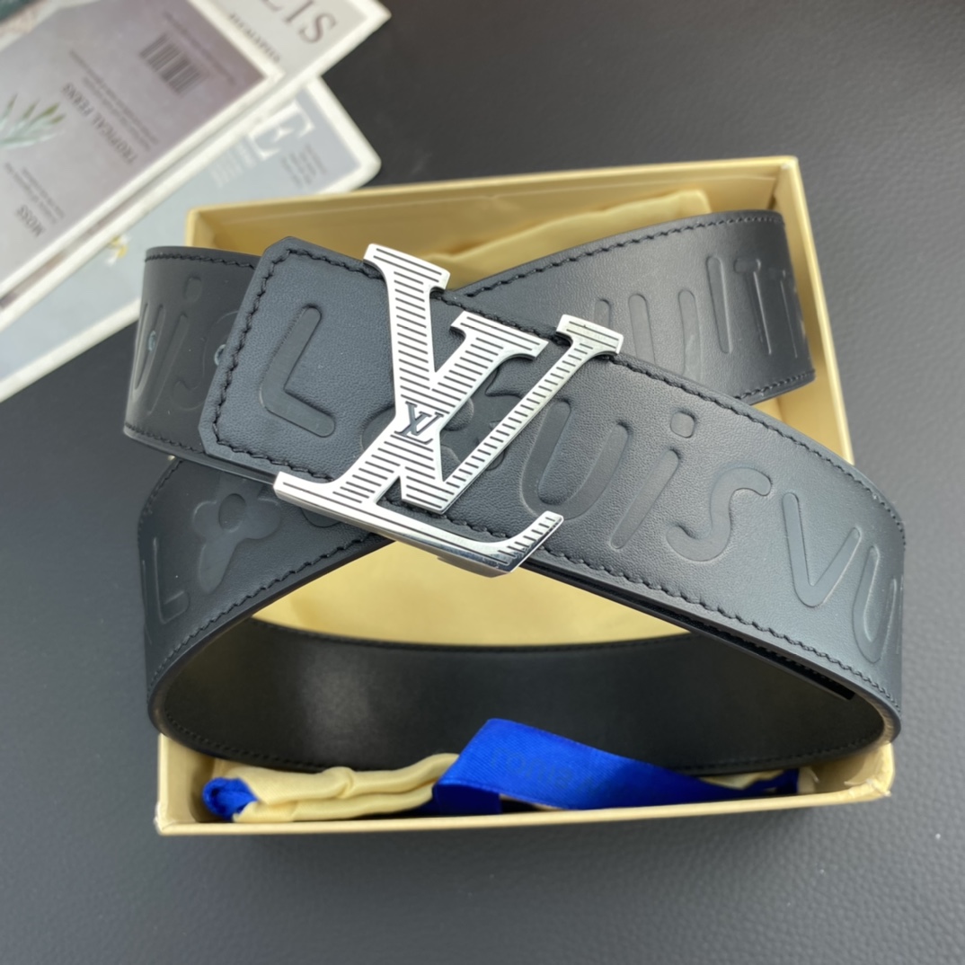 LV💕 特种皮腰带系列 ，原厂五金精品不锈钢扣，手感柔软舒适 宽3.8CM。