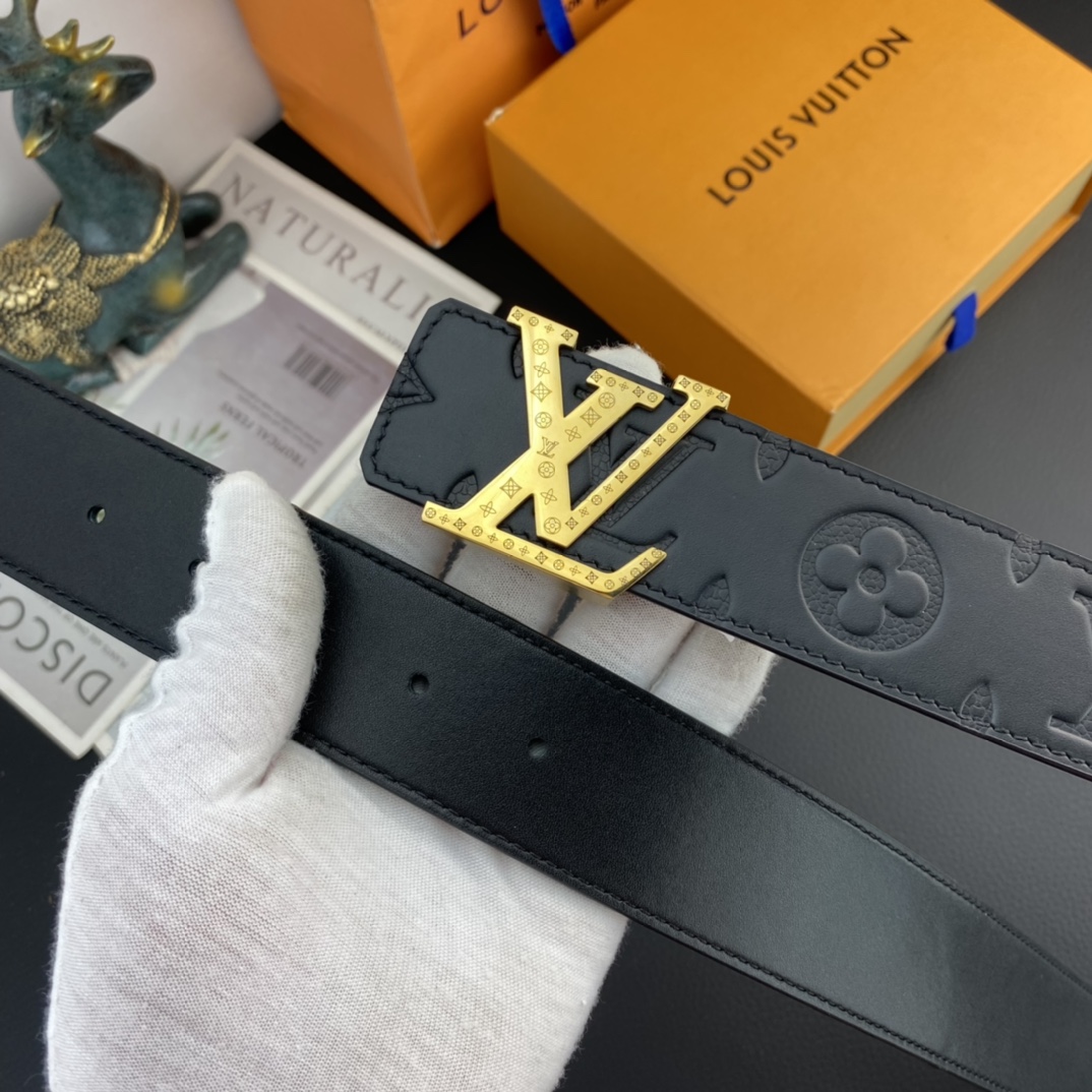 LV💕 特种皮腰带系列 ，原厂五金精品不锈钢扣，手感柔软舒适 宽3.8CM。
