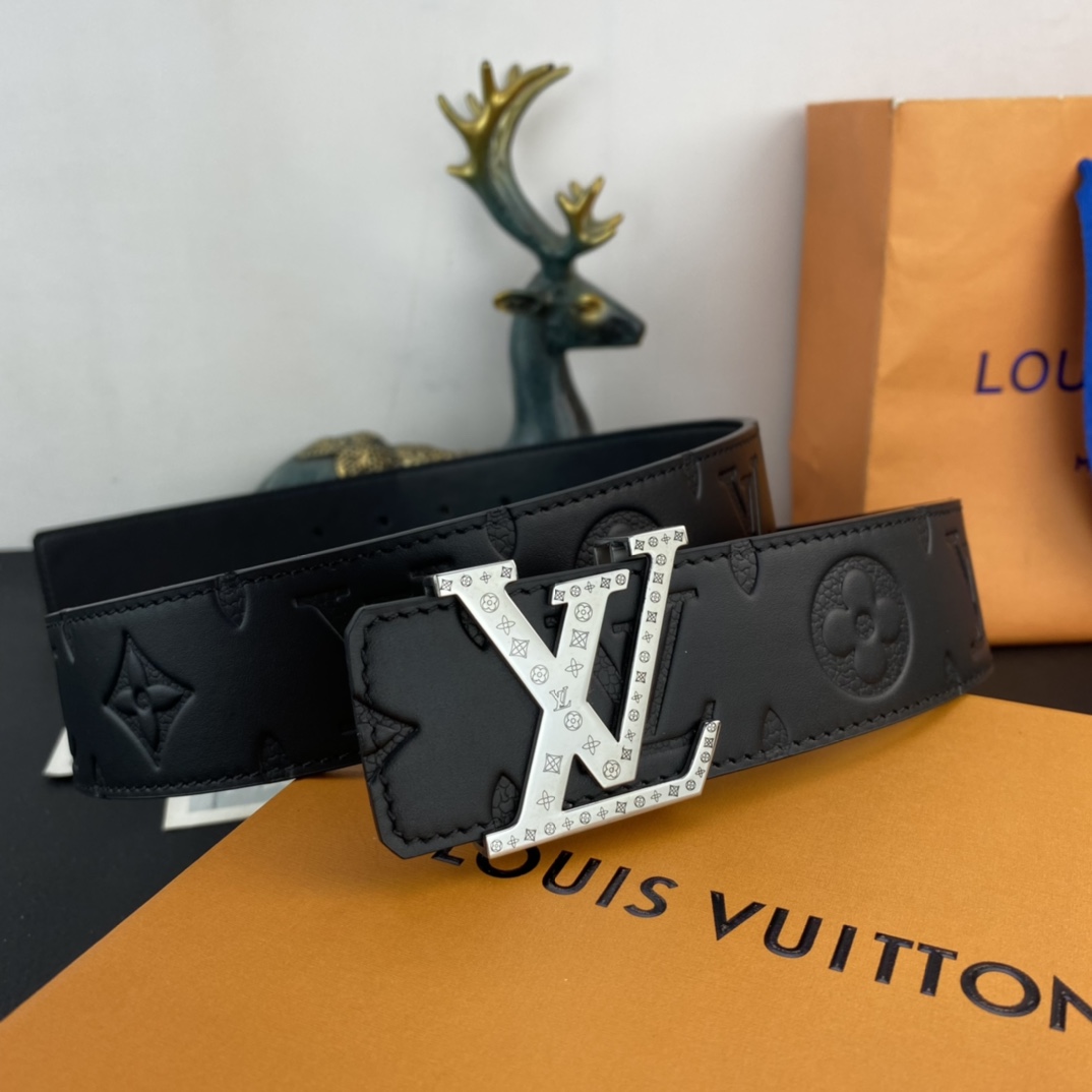 LV💕 特种皮腰带系列 ，原厂五金精品不锈钢扣，手感柔软舒适 宽3.8CM。