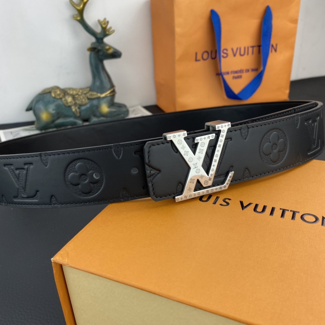 LV💕 特种皮腰带系列 ，原厂五金精品不锈钢扣，手感柔软舒适 宽3.8CM。