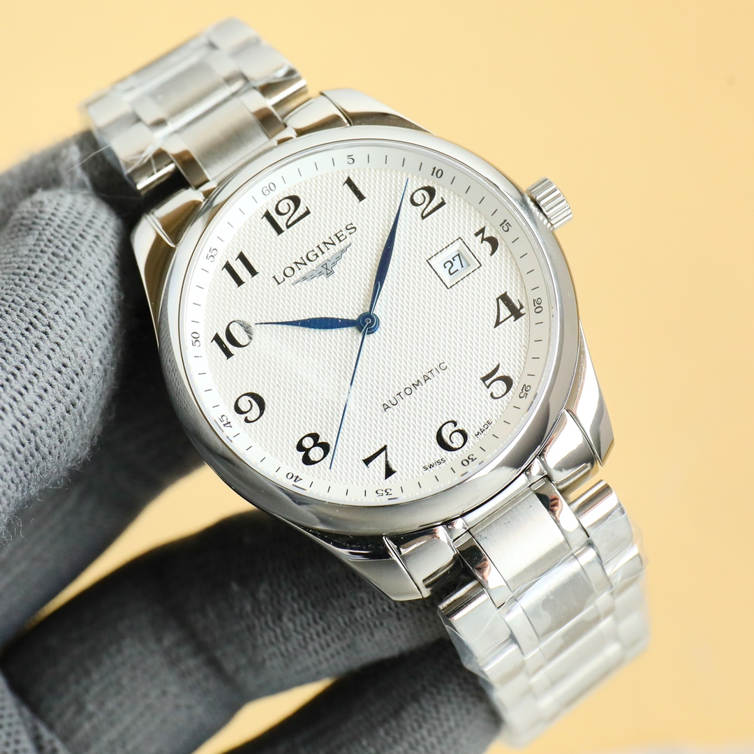 白750 金800
全新推出浪琴LONGINES-名匠三字位系列 原版开模 所有配件与正品100%可互换通用
【机芯】可搭载机芯2824机芯 搭配最新款镂空自动陀整体采用精密拉丝工艺,改良版技术成熟十分稳定动力储备高达48小时
【表壳】“锤压式”316S精培钢。表壳直径40毫米,厚度仅为⚠️9mm⚠️完美表壳质感。防水性能无后顾之忧
【字面针】字面、针、,工厂统一调色,柳叶形蓝钢淬火表针(烧蓝针)版型和工艺均同步正品,操作和调试的方法吻合原版,表盘上的麦穗纹理同正品如出一格,肉眼无法辨雌雄。
【钢带皮带】意大利牛皮三种颜色:棕、黑,蓝。皮带颜色与正品一致。搭配美光精致表扣,精良,舒适而坚固。
诚挚欢迎各位表友品鉴!