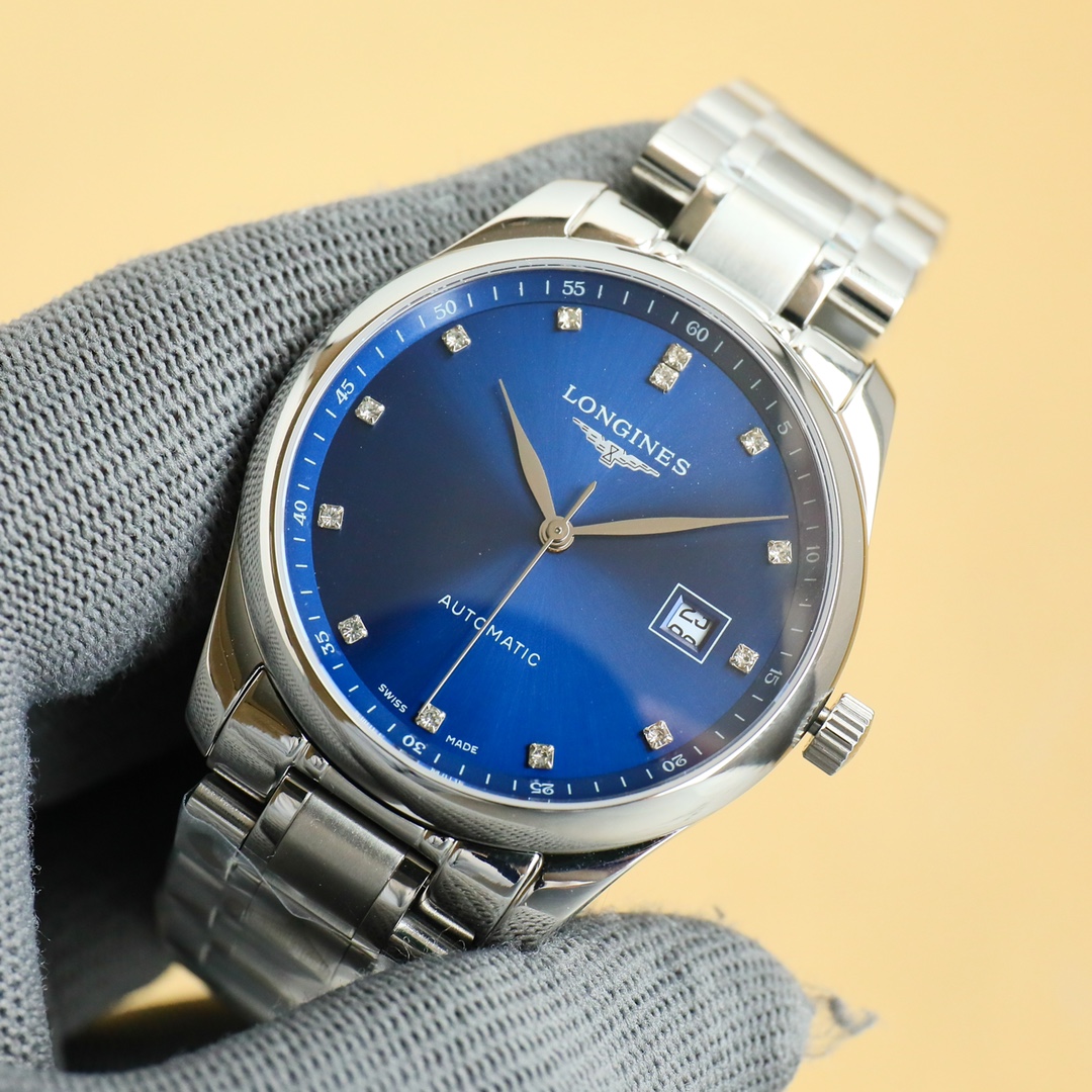 白750 金800
全新推出浪琴LONGINES-名匠三字位系列 原版开模 所有配件与正品100%可互换通用
【机芯】可搭载机芯2824机芯 搭配最新款镂空自动陀整体采用精密拉丝工艺,改良版技术成熟十分稳定动力储备高达48小时
【表壳】“锤压式”316S精培钢。表壳直径40毫米,厚度仅为⚠️9mm⚠️完美表壳质感。防水性能无后顾之忧
【字面针】字面、针、,工厂统一调色,柳叶形蓝钢淬火表针(烧蓝针)版型和工艺均同步正品,操作和调试的方法吻合原版,表盘上的麦穗纹理同正品如出一格,肉眼无法辨雌雄。
【钢带皮带】意大利牛皮三种颜色:棕、黑,蓝。皮带颜色与正品一致。搭配美光精致表扣,精良,舒适而坚固。
诚挚欢迎各位表友品鉴!