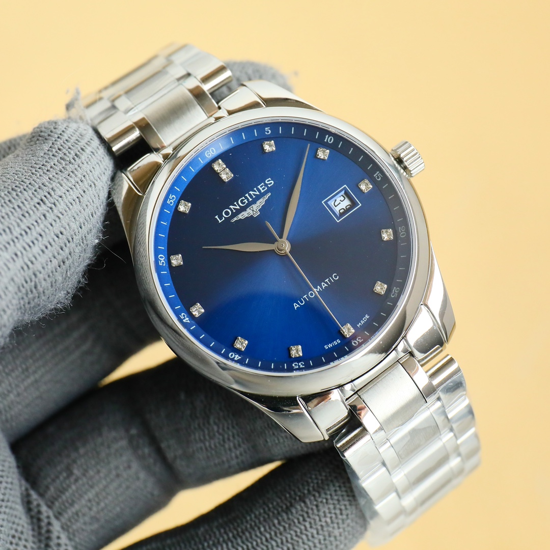 白750 金800
全新推出浪琴LONGINES-名匠三字位系列 原版开模 所有配件与正品100%可互换通用
【机芯】可搭载机芯2824机芯 搭配最新款镂空自动陀整体采用精密拉丝工艺,改良版技术成熟十分稳定动力储备高达48小时
【表壳】“锤压式”316S精培钢。表壳直径40毫米,厚度仅为⚠️9mm⚠️完美表壳质感。防水性能无后顾之忧
【字面针】字面、针、,工厂统一调色,柳叶形蓝钢淬火表针(烧蓝针)版型和工艺均同步正品,操作和调试的方法吻合原版,表盘上的麦穗纹理同正品如出一格,肉眼无法辨雌雄。
【钢带皮带】意大利牛皮三种颜色:棕、黑,蓝。皮带颜色与正品一致。搭配美光精致表扣,精良,舒适而坚固。
诚挚欢迎各位表友品鉴!