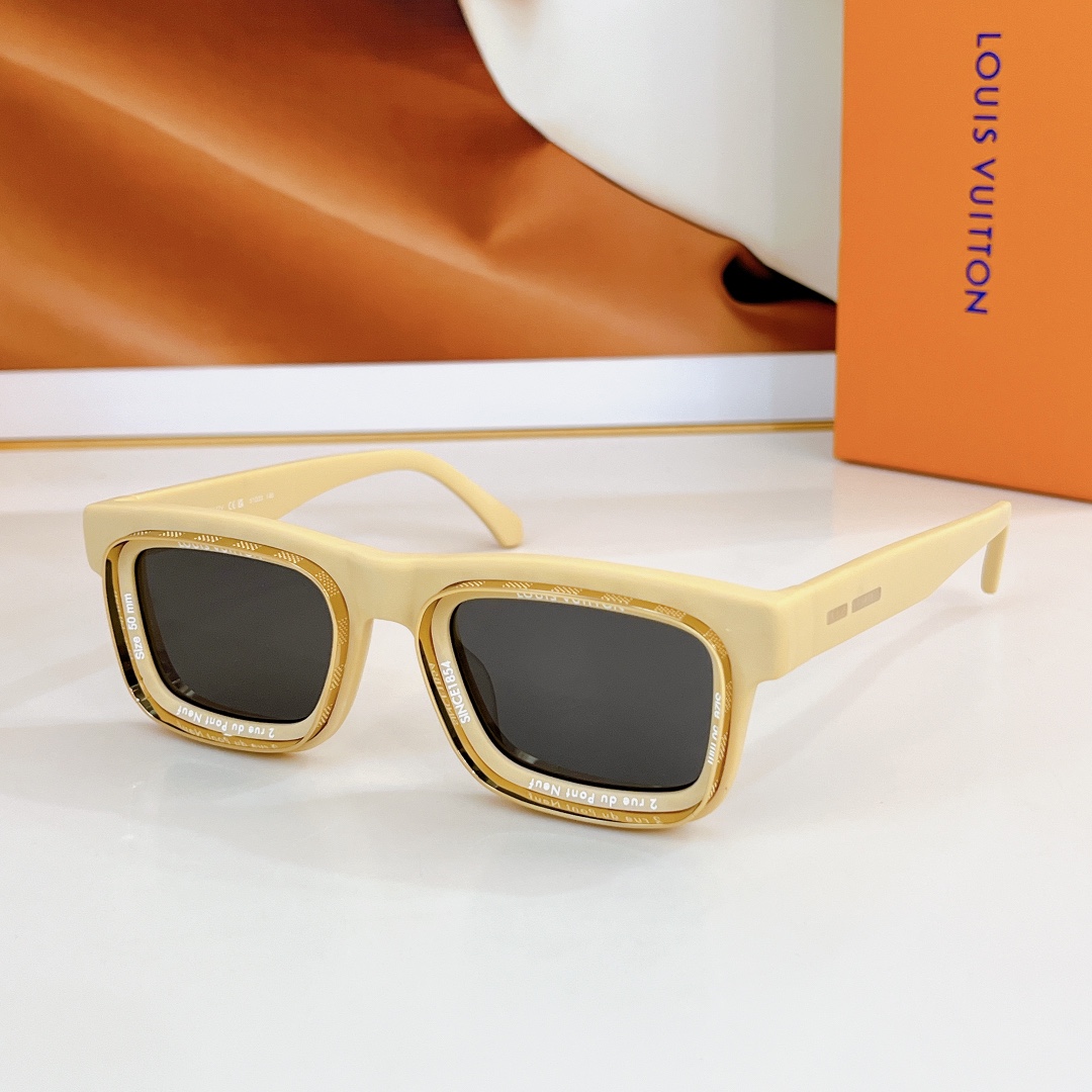 LouisVuitto*ModZ2442VSize51-23-140