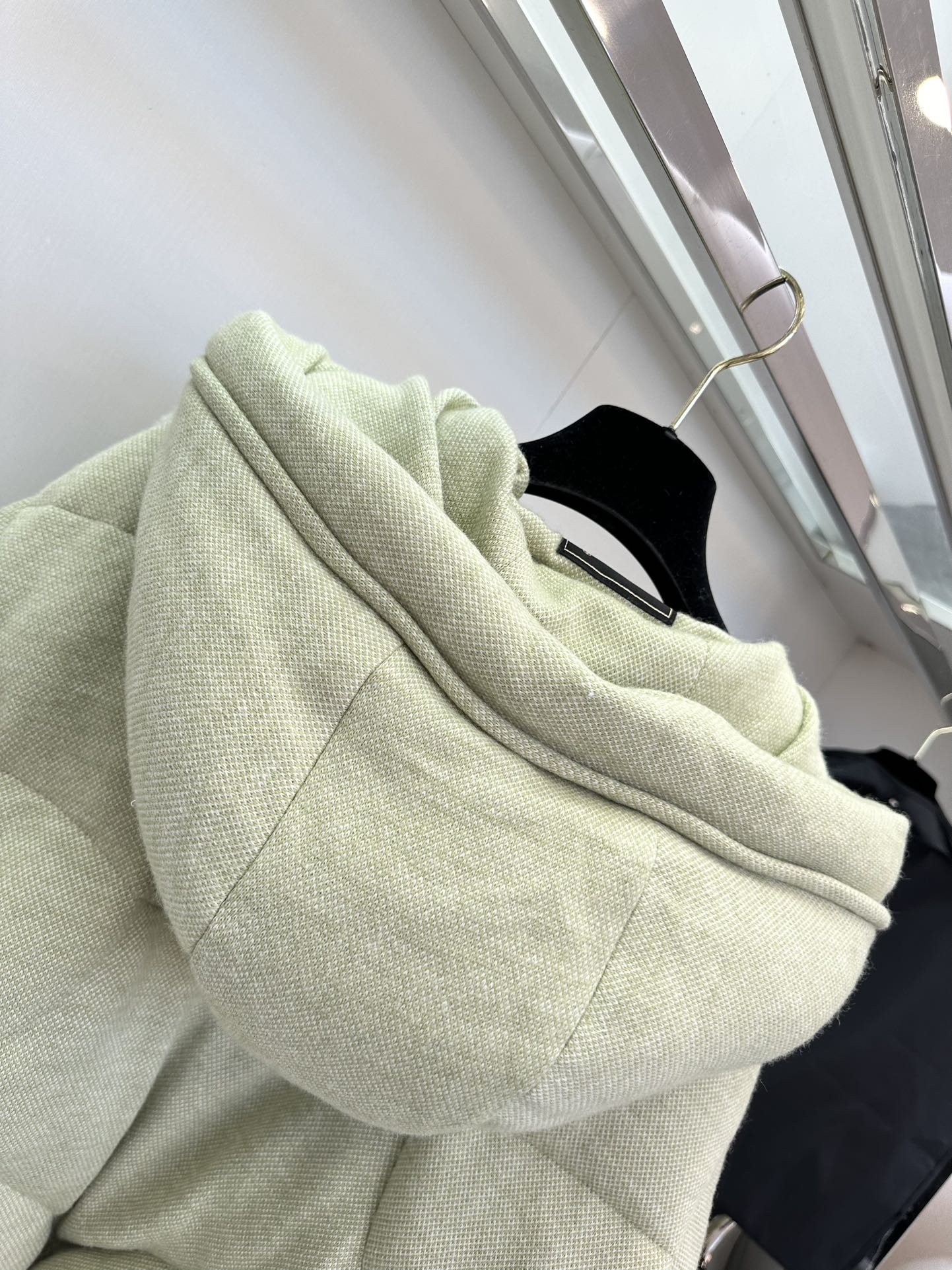 THOMOS Women’s Wool Puffed Suit: Stylish and Warm Green Winter Fashion - 图片 6