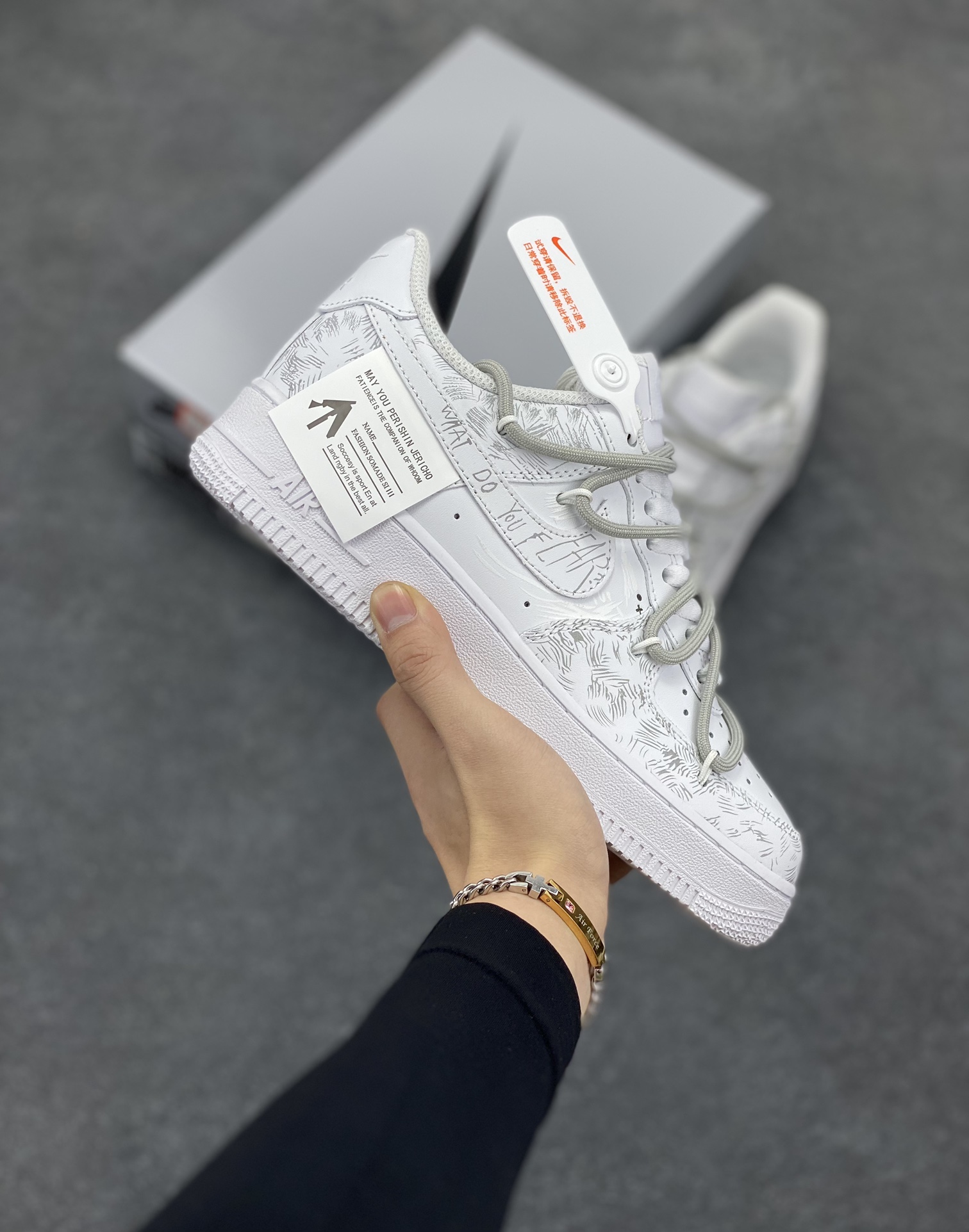 Nike Air Force 1 Low’07 爱情宣言 空军一号绑带低帮休闲板鞋 定制皮料 原厂3D打印 定制鞋盒 原楦原纸板 纯正空军版型 内置全掌气垫 货号:ZH0316-034 尺码:36 36.5 37.5 38 38.5 39 40 40.5 41 42 42.5 43 44 44.5 45-选品中心