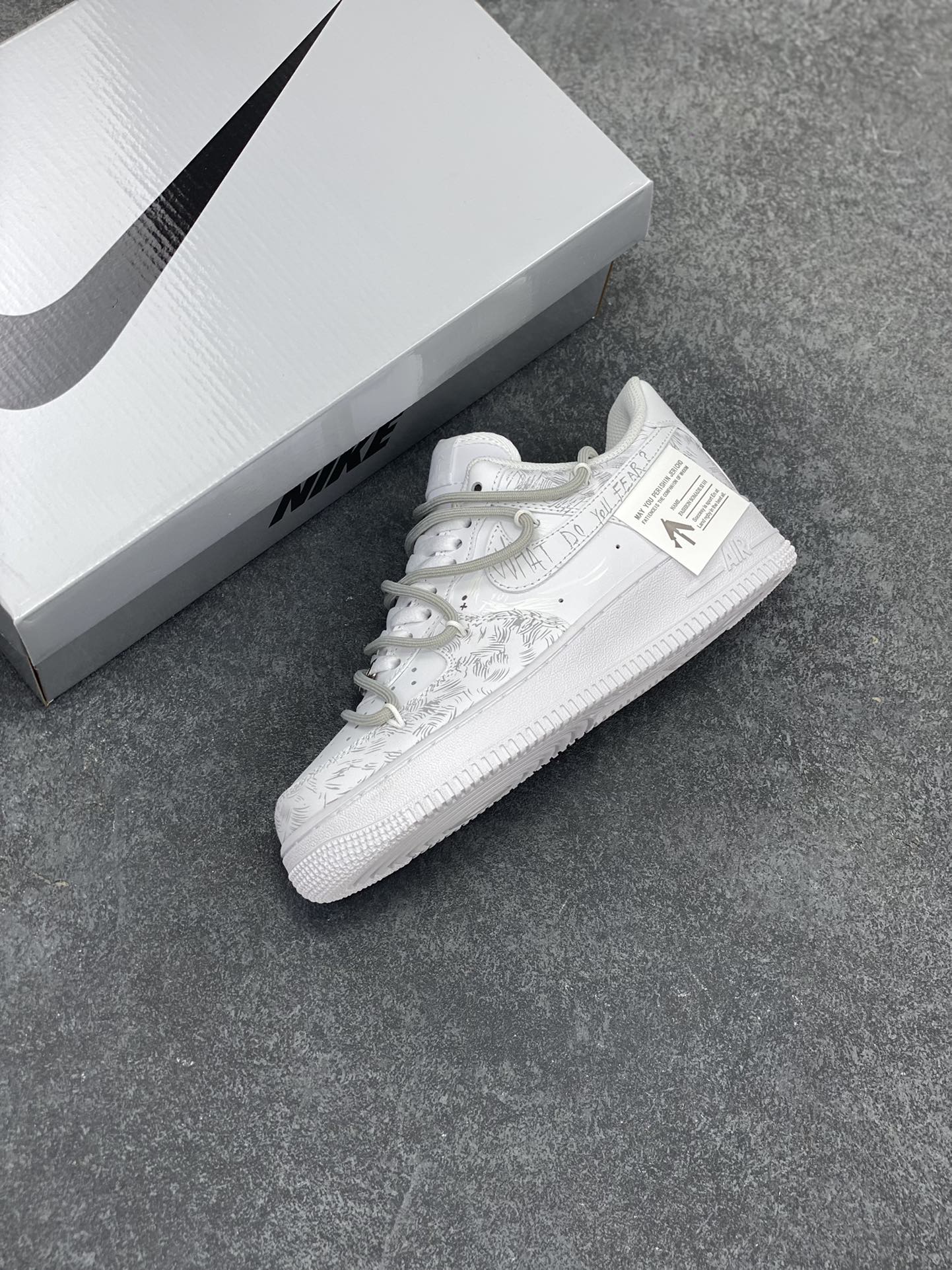 图片[7]-Nike Air Force 1 Low’07 爱情宣言 空军一号绑带低帮休闲板鞋 定制皮料 原厂3D打印 定制鞋盒 原楦原纸板 纯正空军版型 内置全掌气垫 货号：ZH0316-034 尺码：36 36.5 37.5 38 38.5 39 40 40.5 41 42 42.5 43 44 44.5 45-选品中心