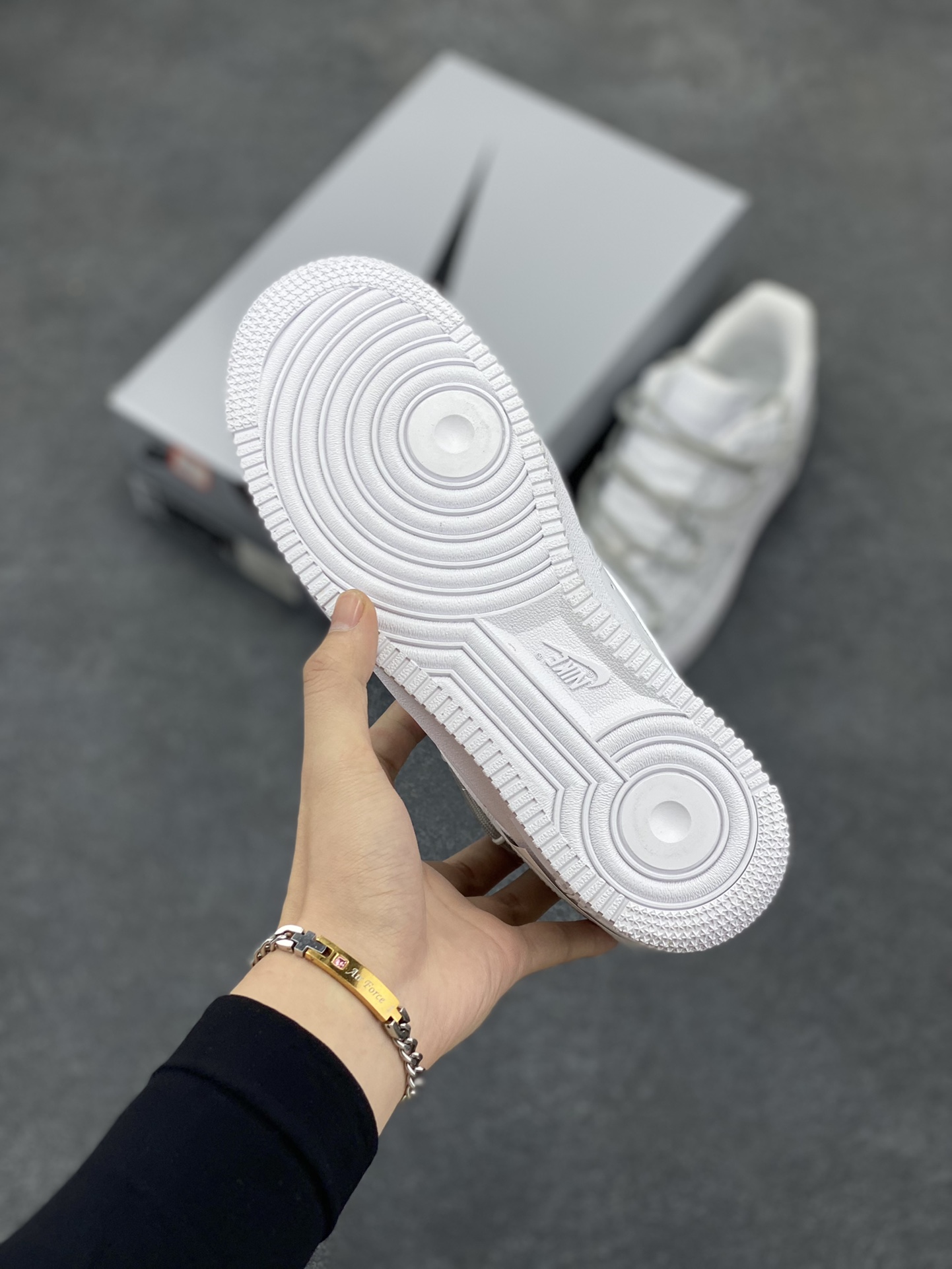 图片[5]-Nike Air Force 1 Low’07 爱情宣言 空军一号绑带低帮休闲板鞋 定制皮料 原厂3D打印 定制鞋盒 原楦原纸板 纯正空军版型 内置全掌气垫 货号：ZH0316-034 尺码：36 36.5 37.5 38 38.5 39 40 40.5 41 42 42.5 43 44 44.5 45-选品中心