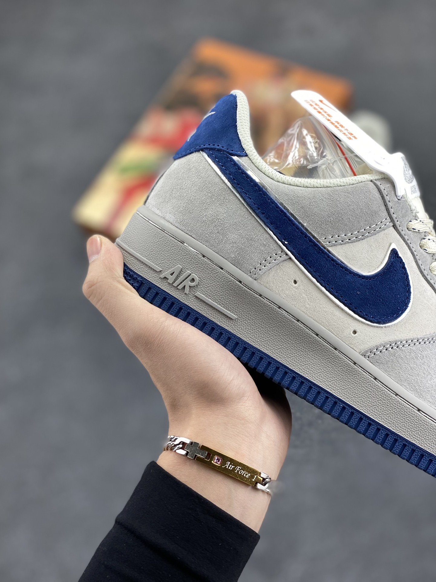 图片[6]-AKIRA×Nike Air Force 1 Low ’07 灰蓝 头成麂皮 满天星配色 空军一号低帮休闲板鞋 原厂麂皮 原楦原纸板 纯正版型 正品NFC感应芯片 高清洁度 内置全掌气垫 货号：DJ3966-133 尺码：36 36.5 37.5 38 38.5 39 40 40.5 41 42 42.5 43 44 44.5 45-选品中心