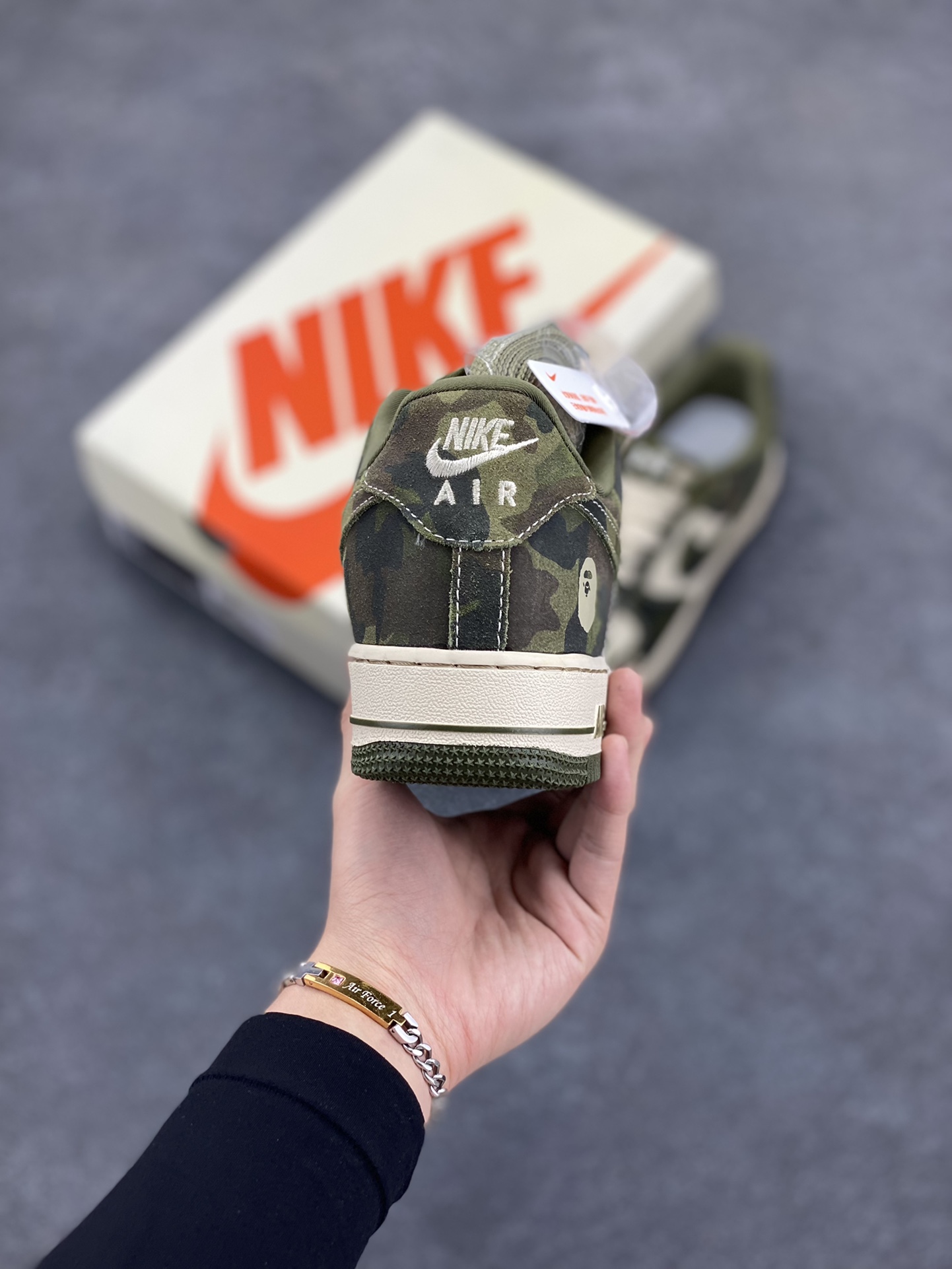 图片[4]-NIke Air Force 1 \’07 Low “Bape联名–丛林迷彩”空军一号 低帮 运动鞋 休闲鞋 折边针车 工艺难度大 原楦头原纸板 原装鞋盒 定制五金配件 内置全掌气垫 原厂鞋底 货号：CH6336-509 尺码：36 36.5 37.5 38 38.5 39 40 40.5 41 42 42.5 43 44 44.5 45-选品中心