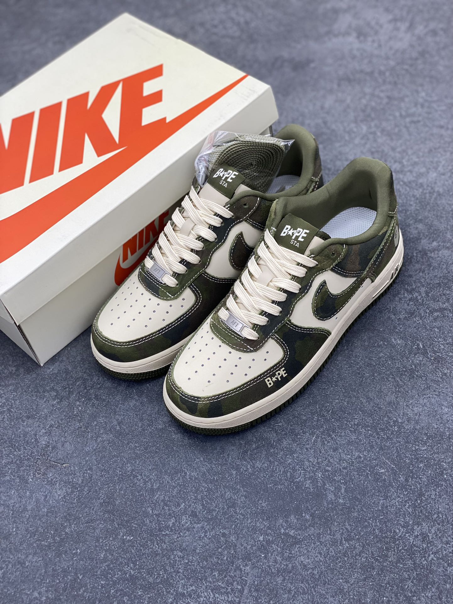 图片[8]-NIke Air Force 1 \’07 Low “Bape联名–丛林迷彩”空军一号 低帮 运动鞋 休闲鞋 折边针车 工艺难度大 原楦头原纸板 原装鞋盒 定制五金配件 内置全掌气垫 原厂鞋底 货号：CH6336-509 尺码：36 36.5 37.5 38 38.5 39 40 40.5 41 42 42.5 43 44 44.5 45-选品中心