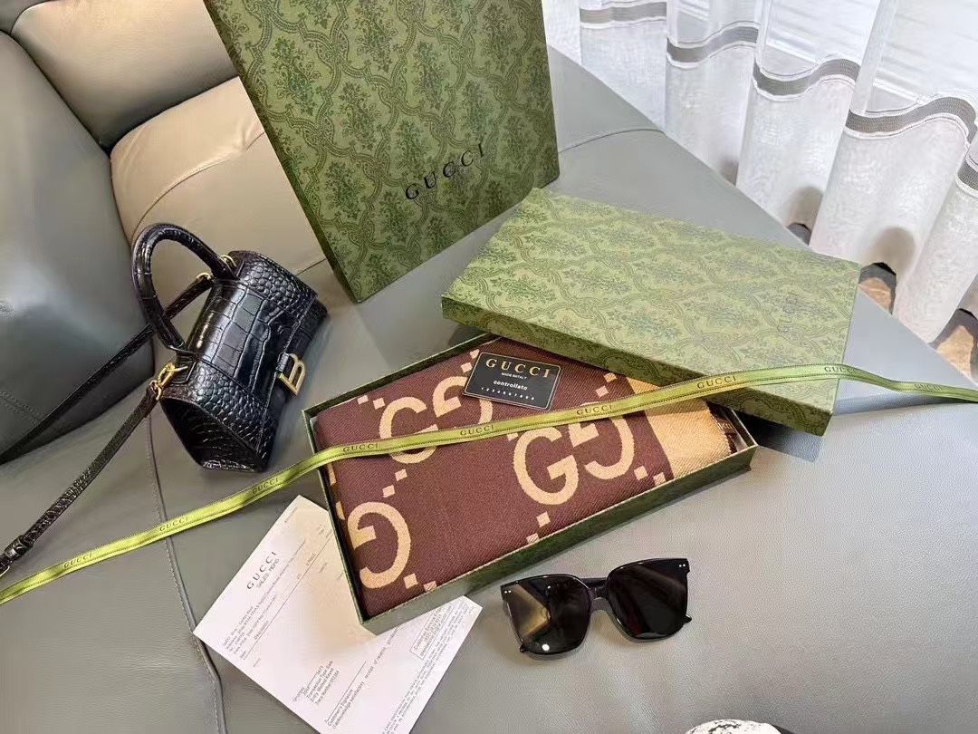 Gucci Wool Silk Blend Scarf with Oversized Logo,65 x 195cm