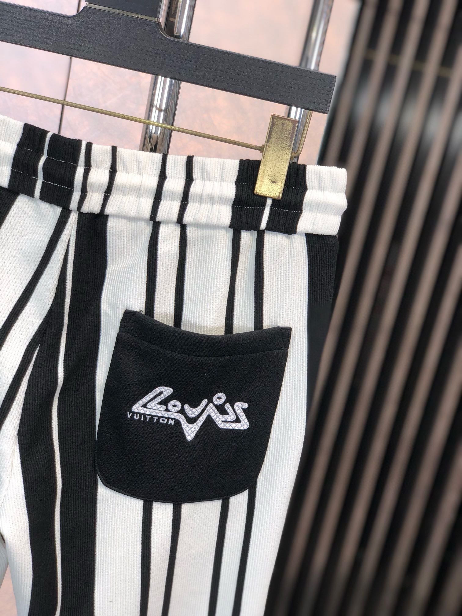 LV# 2024 秋冬休闲裤子 8