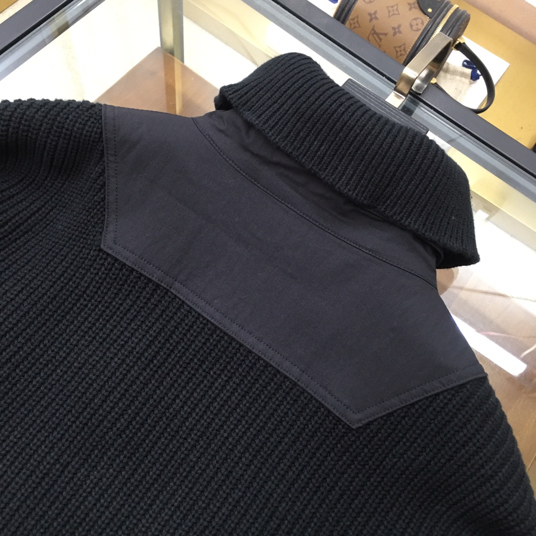  新品毛衣🌹 【Prad...】🆕
 ²⁰²⁴毛衣外套 秋冬最新系列，专柜11顶级复刻，全品相！加厚款，