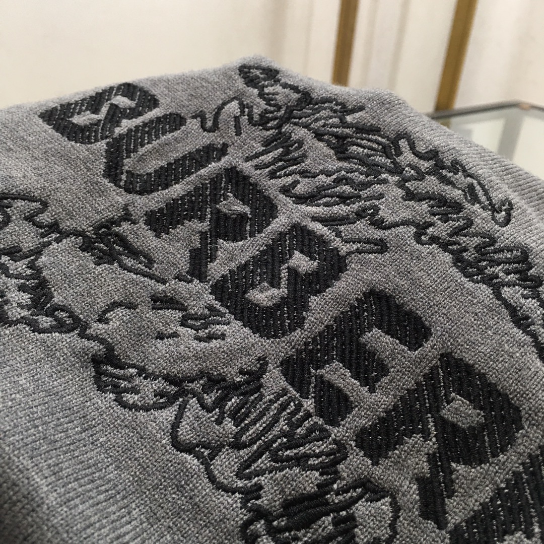  新品毛衣🌹 【Burber...y】🆕
 ²⁰²⁴毛衣外套 秋冬最新系列，专柜11顶级复刻，全品相！加
