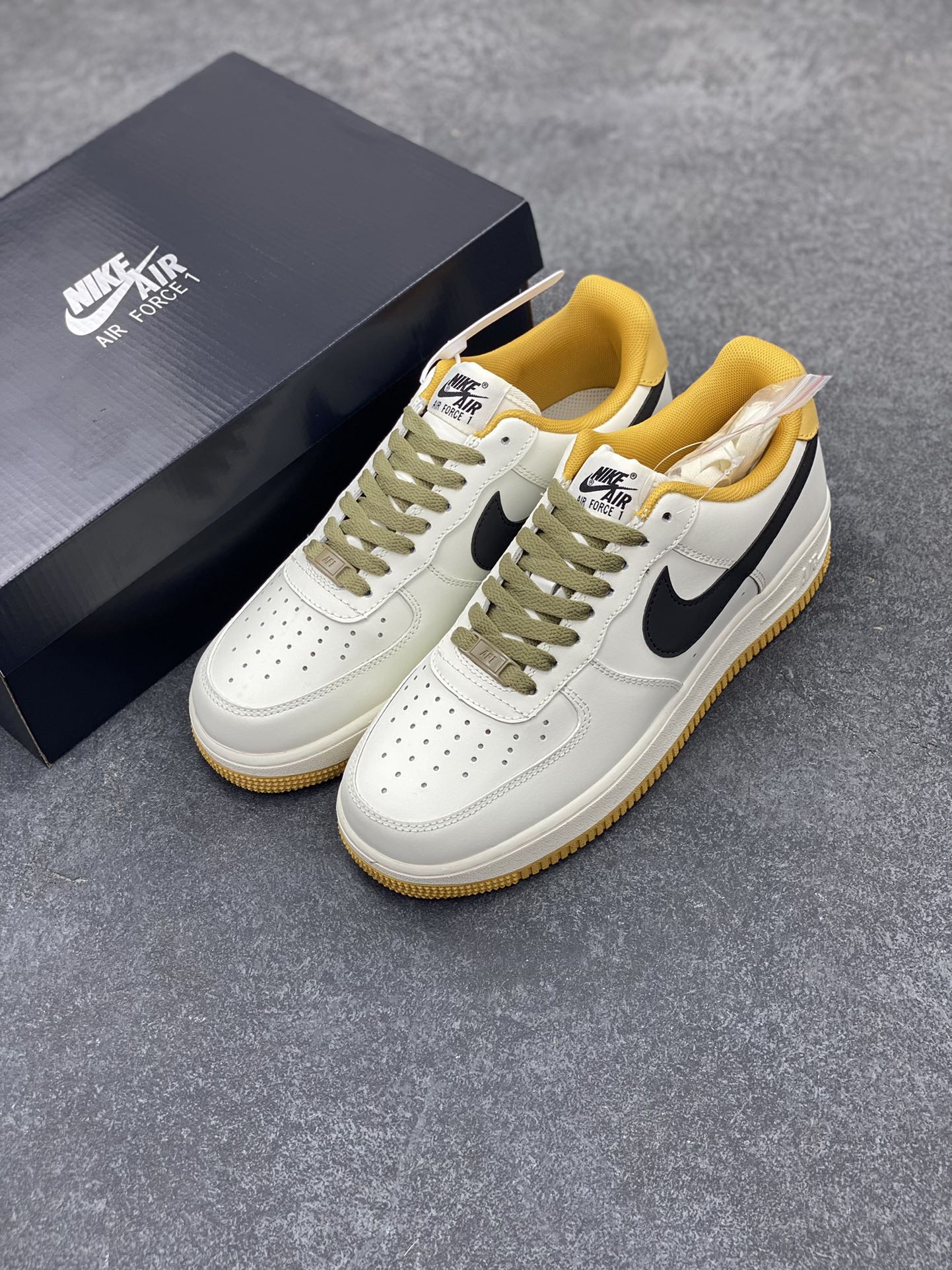 图片[8]-福利特价 Nike Air Force 1 Low \’07 “米黄绿”低帮空军一号休闲板鞋 定制皮料 3M反光 原楦原纸板 正品NFC感应芯片 纯正版型 清洁度完美 内置全掌气垫  货号：DD3063-066 尺码：36 36.5 37.5 38 38.5 39 40 40.5 41 42 42.5 43 44 44.5 45-选品中心