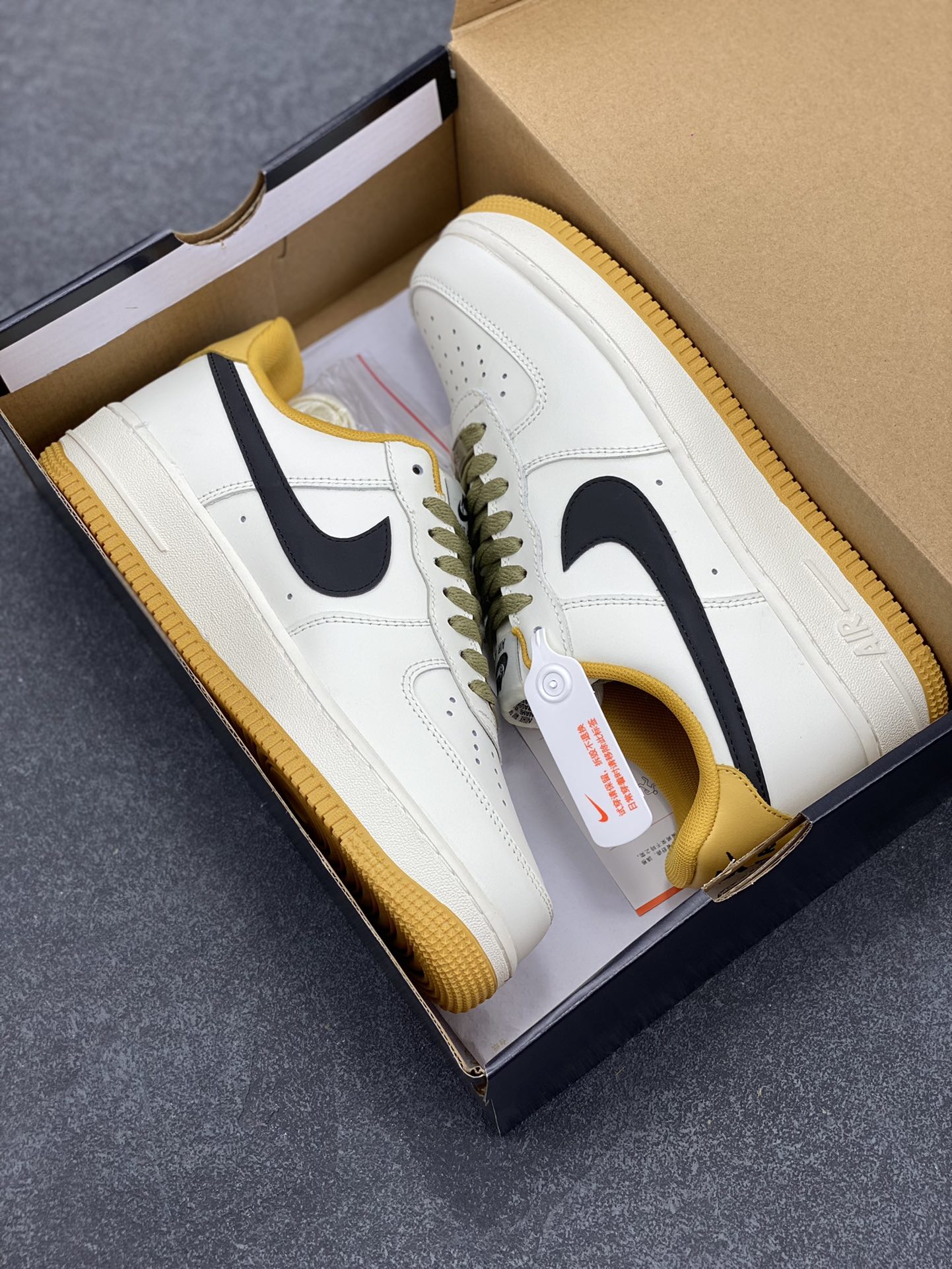 图片[9]-福利特价 Nike Air Force 1 Low \’07 “米黄绿”低帮空军一号休闲板鞋 定制皮料 3M反光 原楦原纸板 正品NFC感应芯片 纯正版型 清洁度完美 内置全掌气垫  货号：DD3063-066 尺码：36 36.5 37.5 38 38.5 39 40 40.5 41 42 42.5 43 44 44.5 45-选品中心