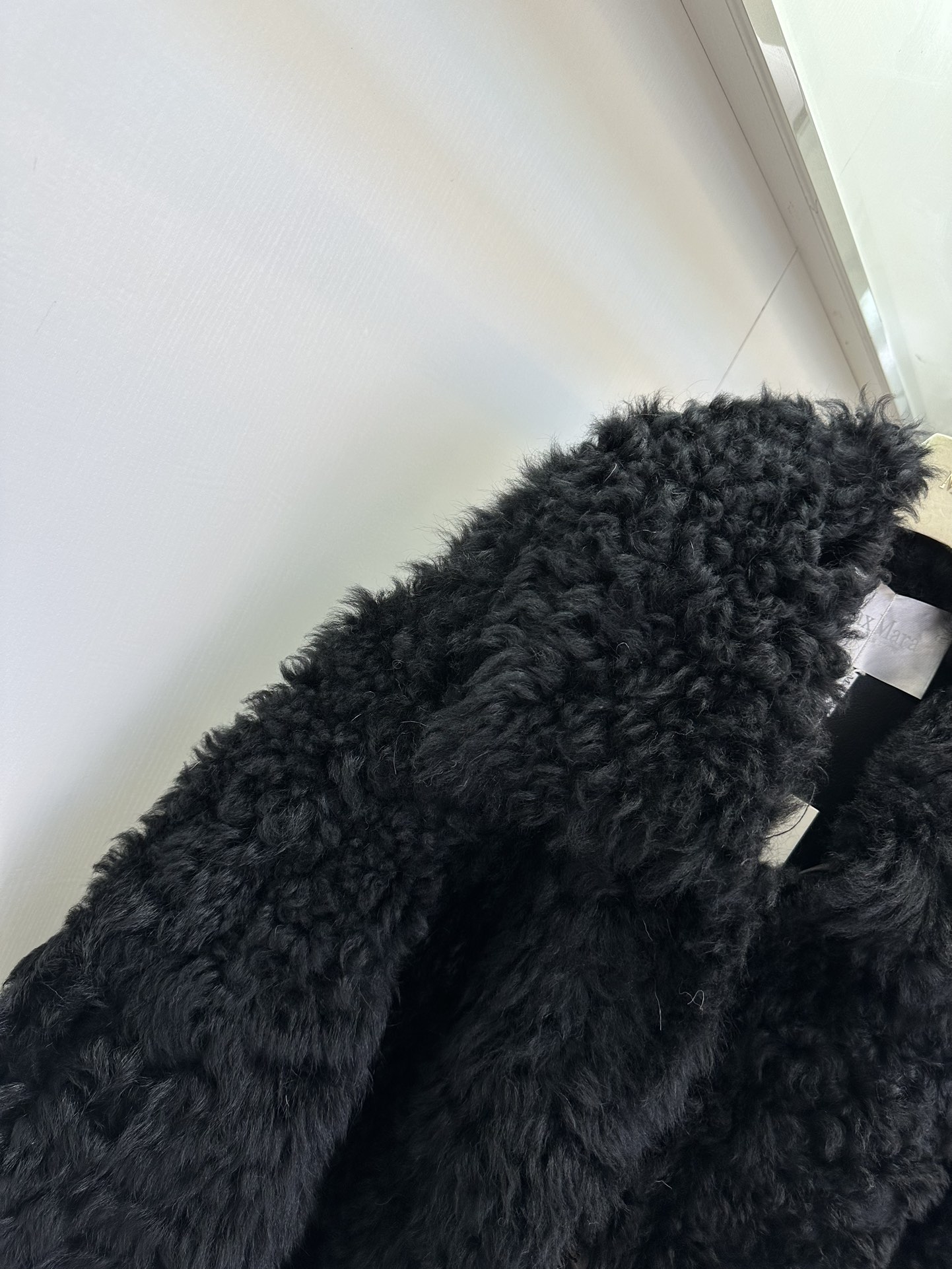Max*ara One-Size-Fits-All Female Fur Coat with Dustproof Bags in Various Colors - 图片 8