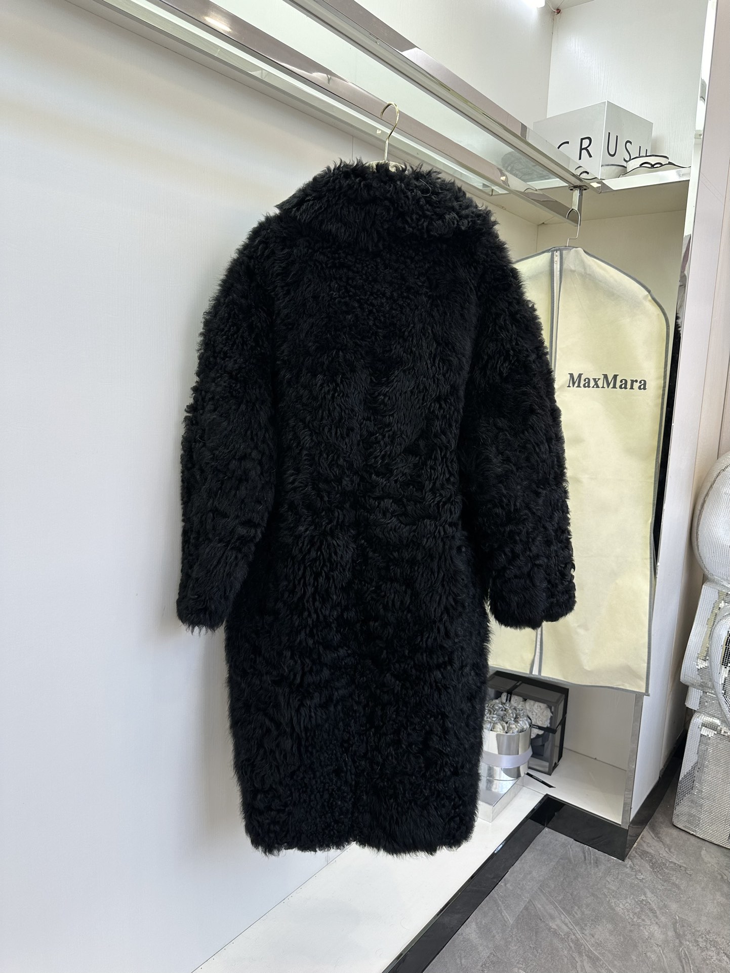 Max*ara One-Size-Fits-All Female Fur Coat with Dustproof Bags in Various Colors - 图片 2