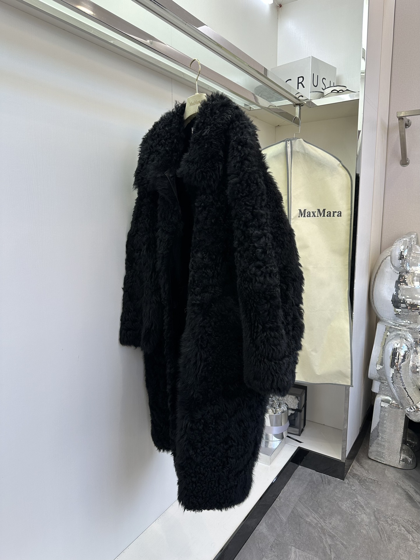 Max*ara One-Size-Fits-All Female Fur Coat with Dustproof Bags in Various Colors - 图片 3