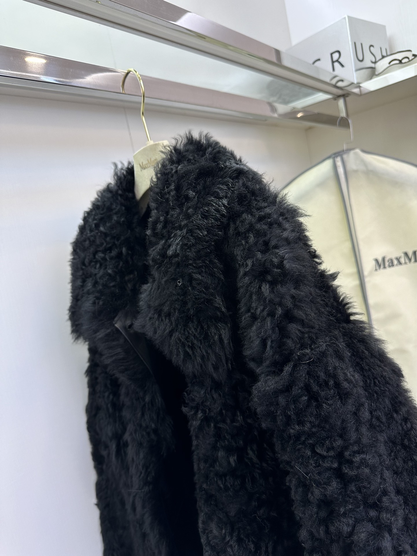 Max*ara One-Size-Fits-All Female Fur Coat with Dustproof Bags in Various Colors - 图片 9