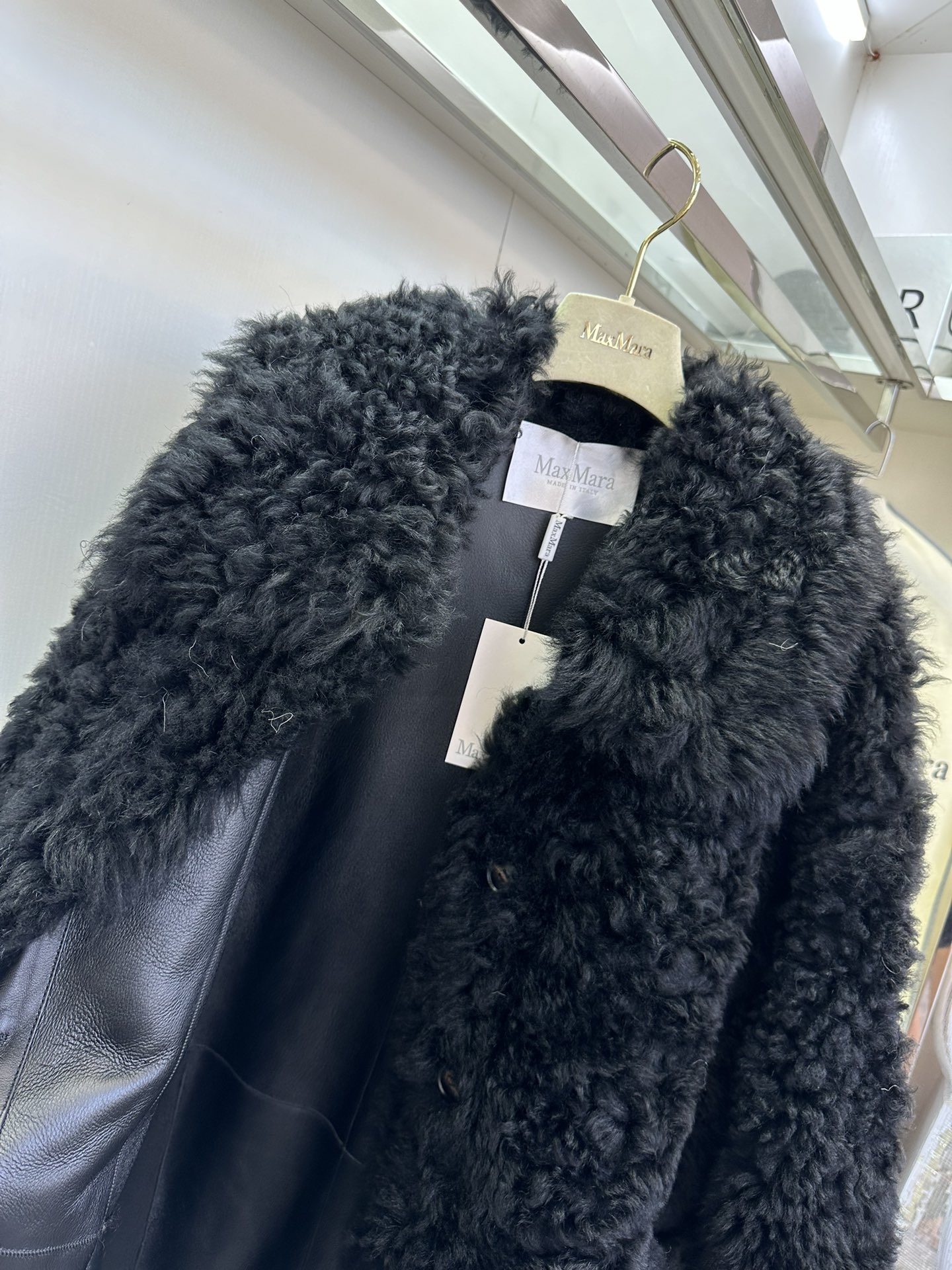 Max*ara One-Size-Fits-All Female Fur Coat with Dustproof Bags in Various Colors - 图片 5