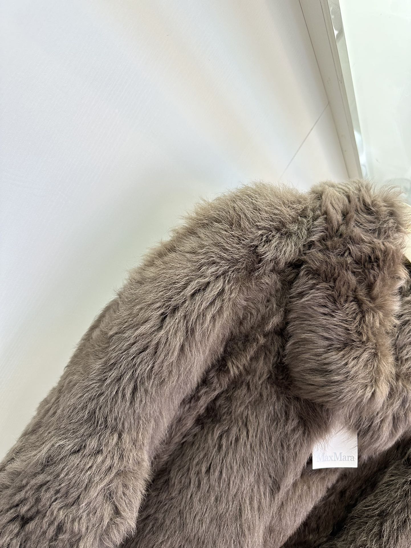 Stylish Winter Fur Coat for Women: P7291 One-size Female Suit with Dust-proof Bags - 图片 6