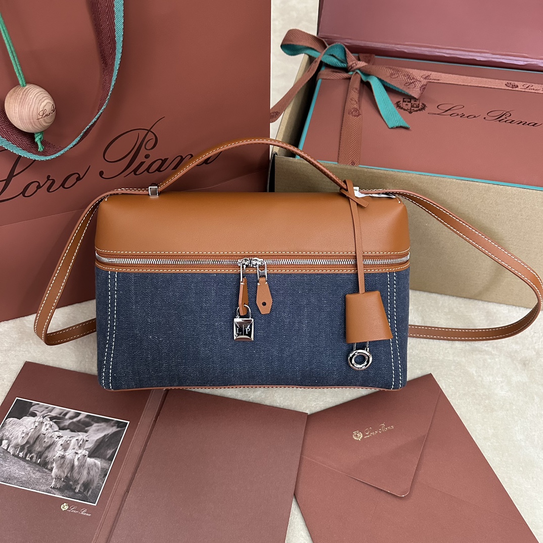 
Loro piana 秋冬新款
Extra bag 升级版本 L27 蓝色牛仔布
对版原厂进口牛皮 特