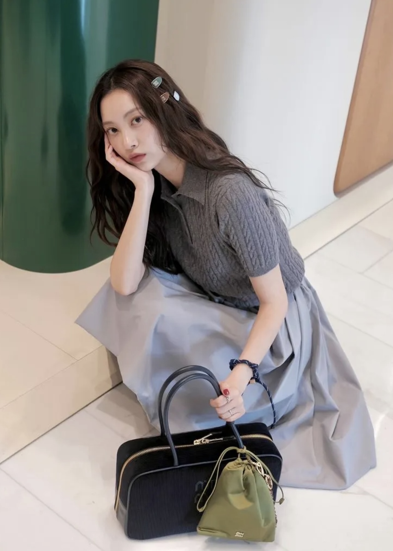 Miu Miu You cant hide a good-looking bag, so it looks good no matter how you carry it.