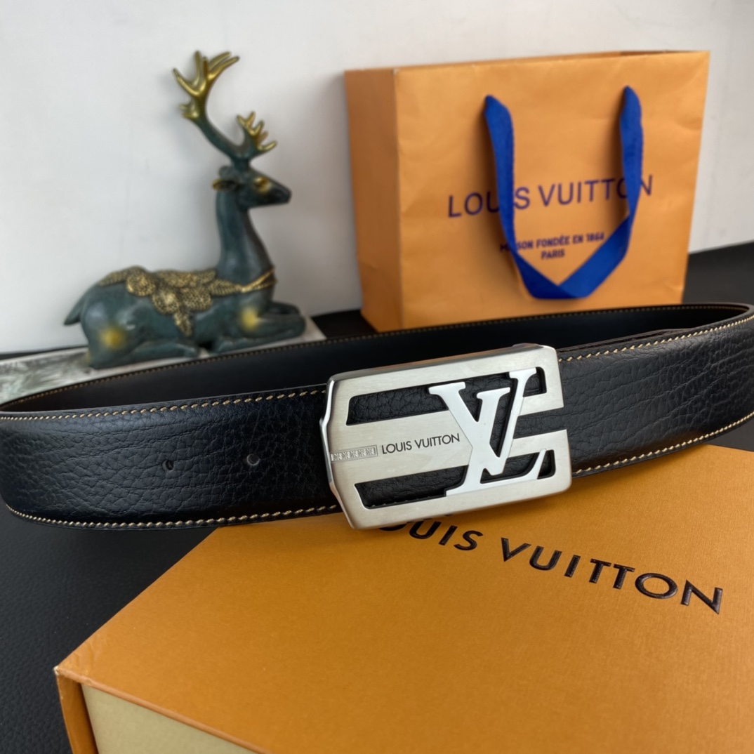 LV💕 特种皮腰带系列 ，原厂五金精品不锈钢扣，手感柔软舒适 宽3.8CM。