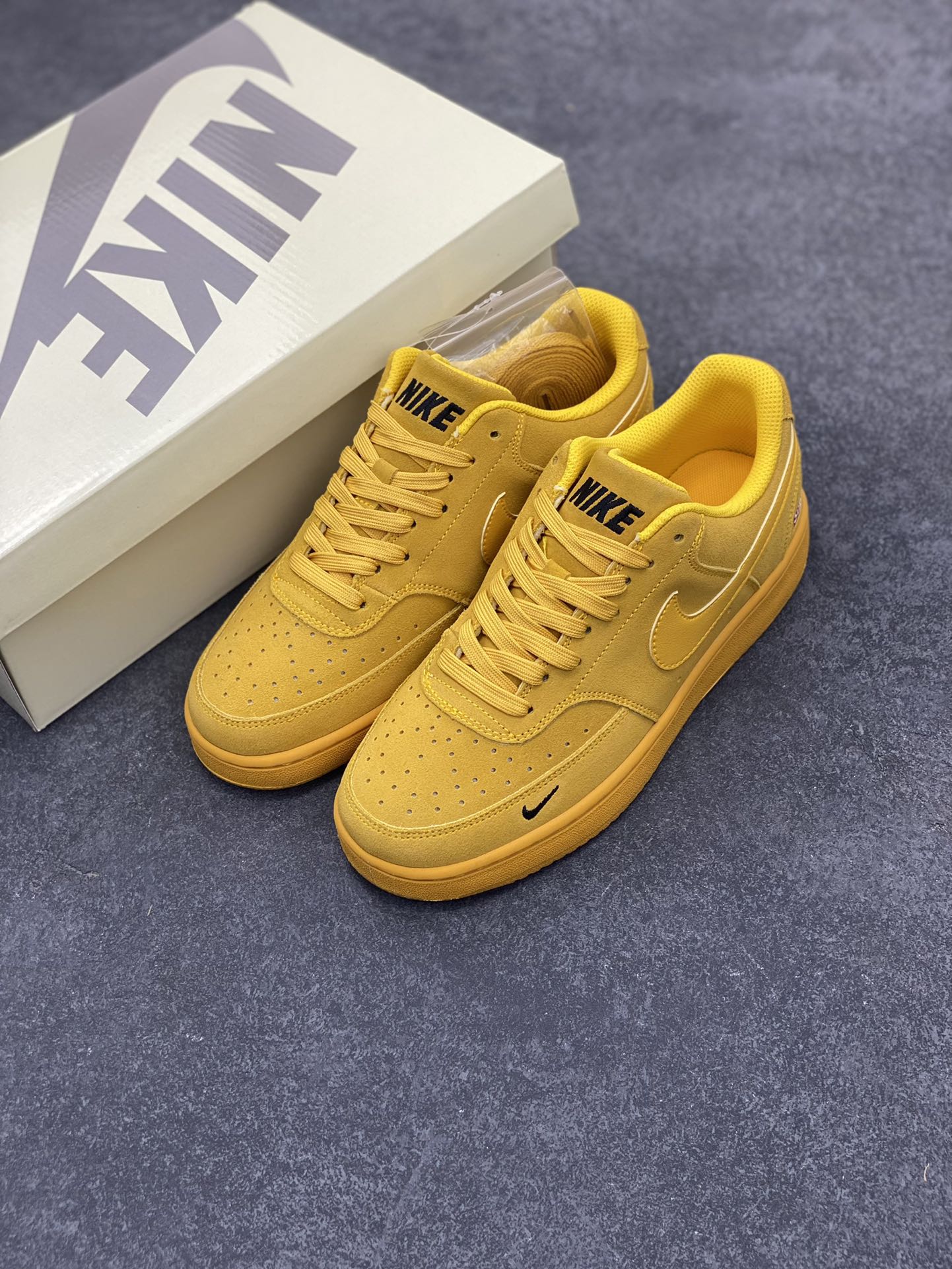 图片[8]-海外爆款 ZP订单 NIKE EBERNON Low prm 小空军低帮百搭透气休闲运动板鞋 独家头层版本 原数据独家私模大底 纯正版型 清洁度完美 货号：FD5188-115 尺码：36 36.5 37.5 38 38.5 39 40 40.5 41 42 42.5 43 44 44.5 45-选品中心