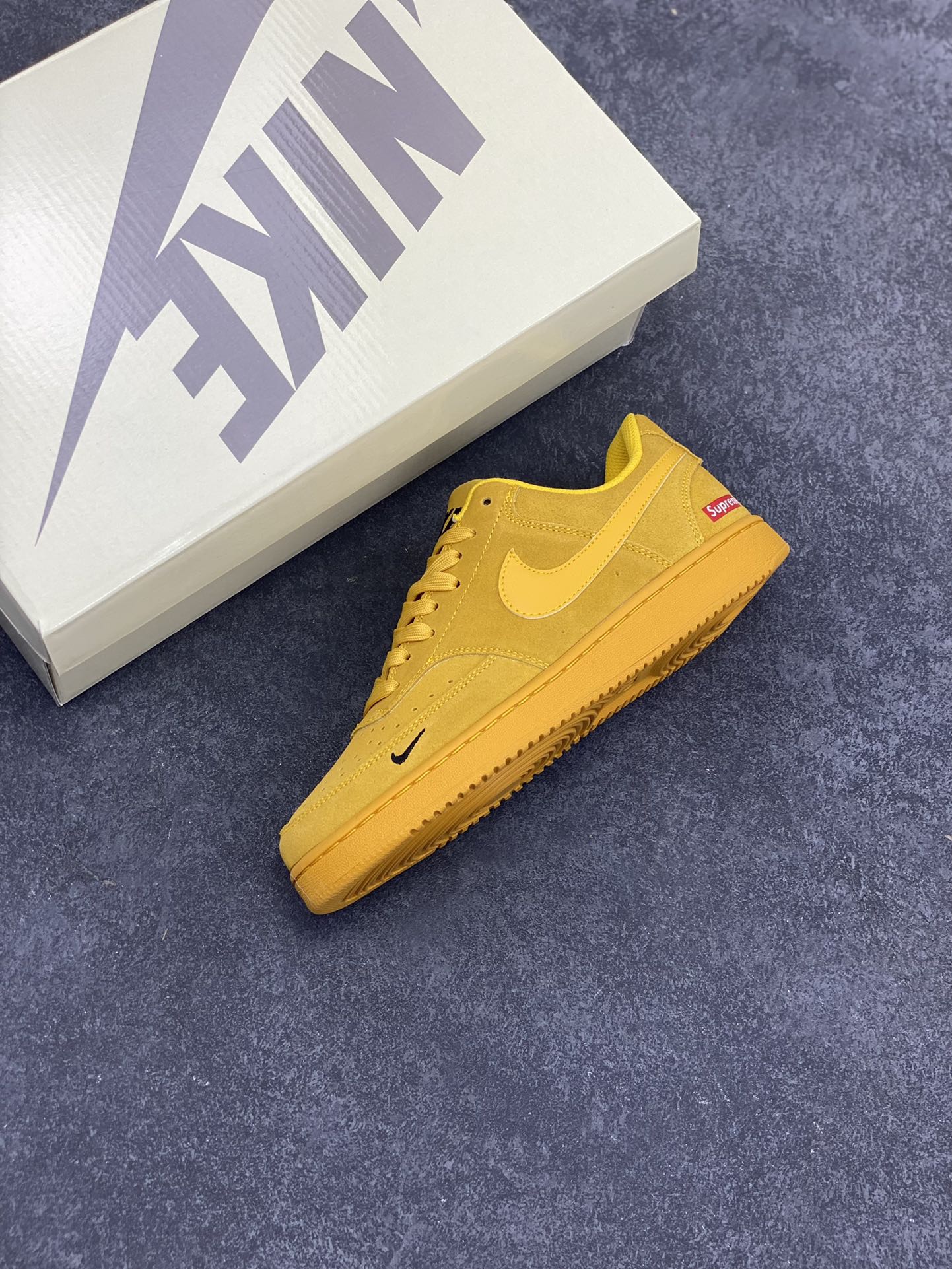 图片[7]-海外爆款 ZP订单 NIKE EBERNON Low prm 小空军低帮百搭透气休闲运动板鞋 独家头层版本 原数据独家私模大底 纯正版型 清洁度完美 货号：FD5188-115 尺码：36 36.5 37.5 38 38.5 39 40 40.5 41 42 42.5 43 44 44.5 45-选品中心