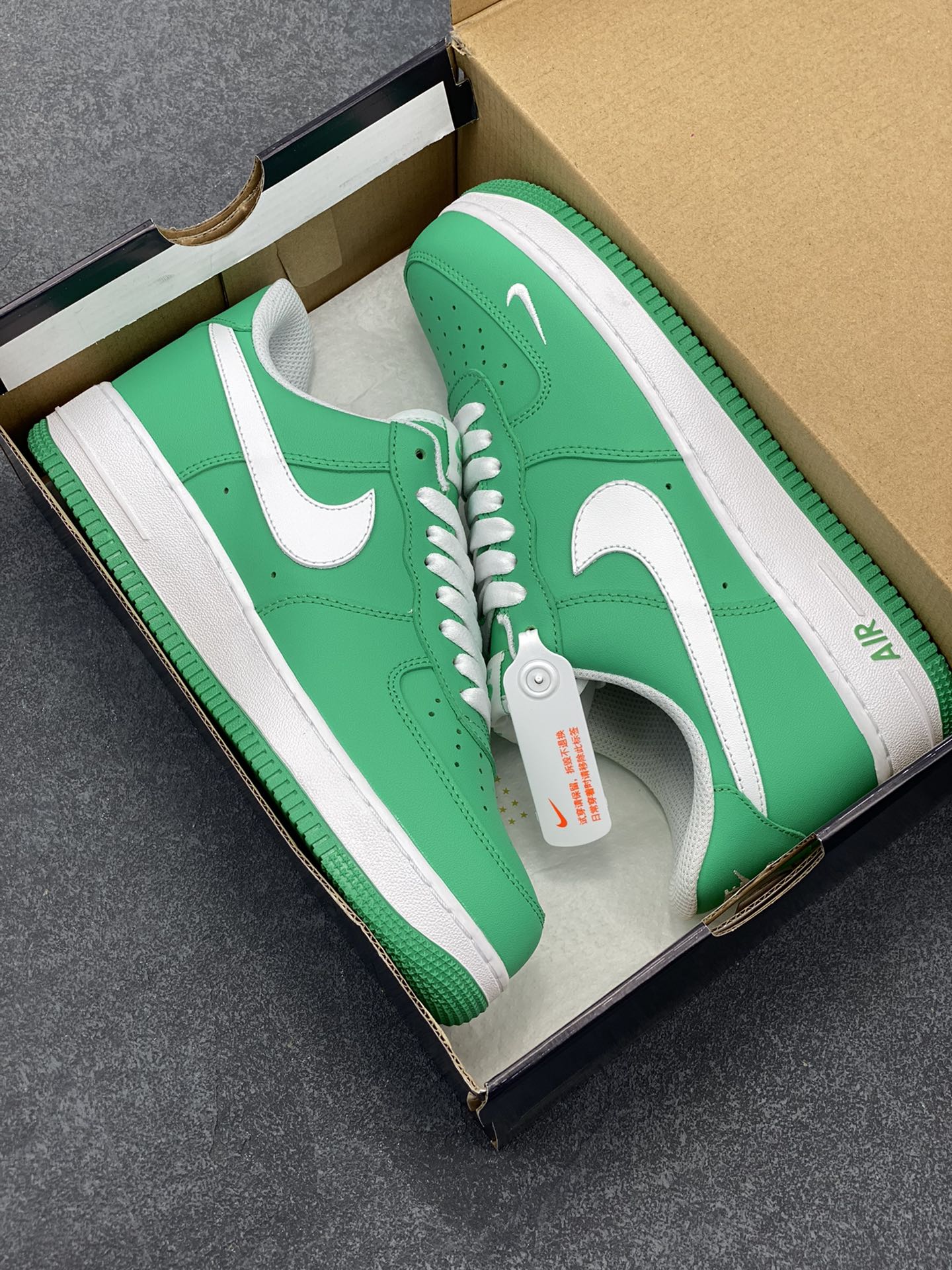 图片[9]-NIke Air Force 1 \’07 Low “青碧”空军一号 低帮 运动鞋 休闲鞋 折边针车 工艺难度大 原楦头原纸板 原装鞋盒 定制五金配件 内置全掌气垫 原厂鞋底 货号：315122-101 尺码：36 36.5 37.5 38 38.5 39 40 40.5 41 42 42.5 43 44 44.5 45-选品中心