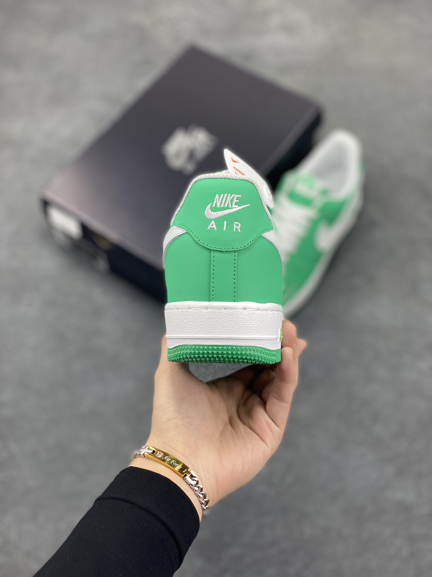 图片[4]-NIke Air Force 1 \’07 Low “青碧”空军一号 低帮 运动鞋 休闲鞋 折边针车 工艺难度大 原楦头原纸板 原装鞋盒 定制五金配件 内置全掌气垫 原厂鞋底 货号：315122-101 尺码：36 36.5 37.5 38 38.5 39 40 40.5 41 42 42.5 43 44 44.5 45-选品中心