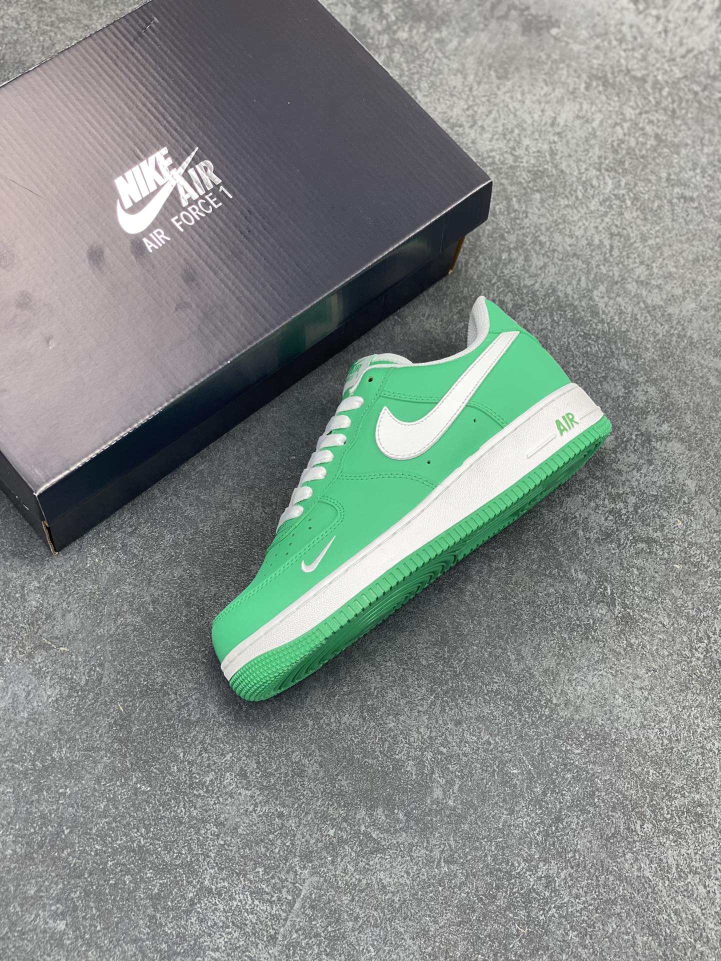 图片[7]-NIke Air Force 1 \’07 Low “青碧”空军一号 低帮 运动鞋 休闲鞋 折边针车 工艺难度大 原楦头原纸板 原装鞋盒 定制五金配件 内置全掌气垫 原厂鞋底 货号：315122-101 尺码：36 36.5 37.5 38 38.5 39 40 40.5 41 42 42.5 43 44 44.5 45-选品中心